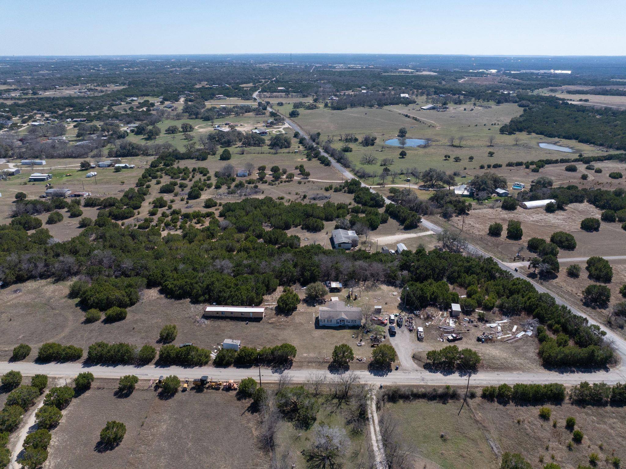 100 Phillip LN, Liberty Hill, TX 78642