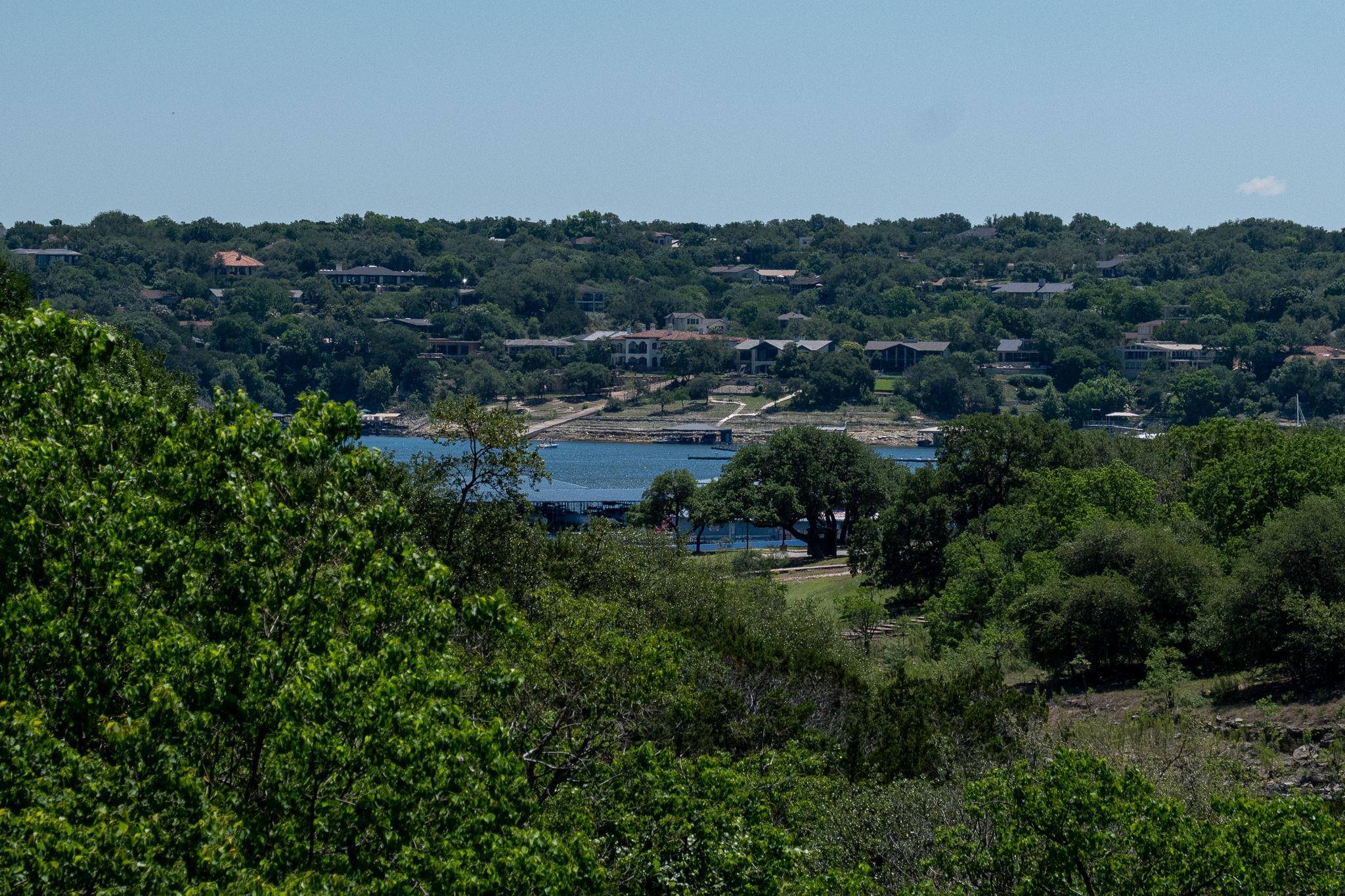 433 Venture BLVD S, Point Venture, TX 78645