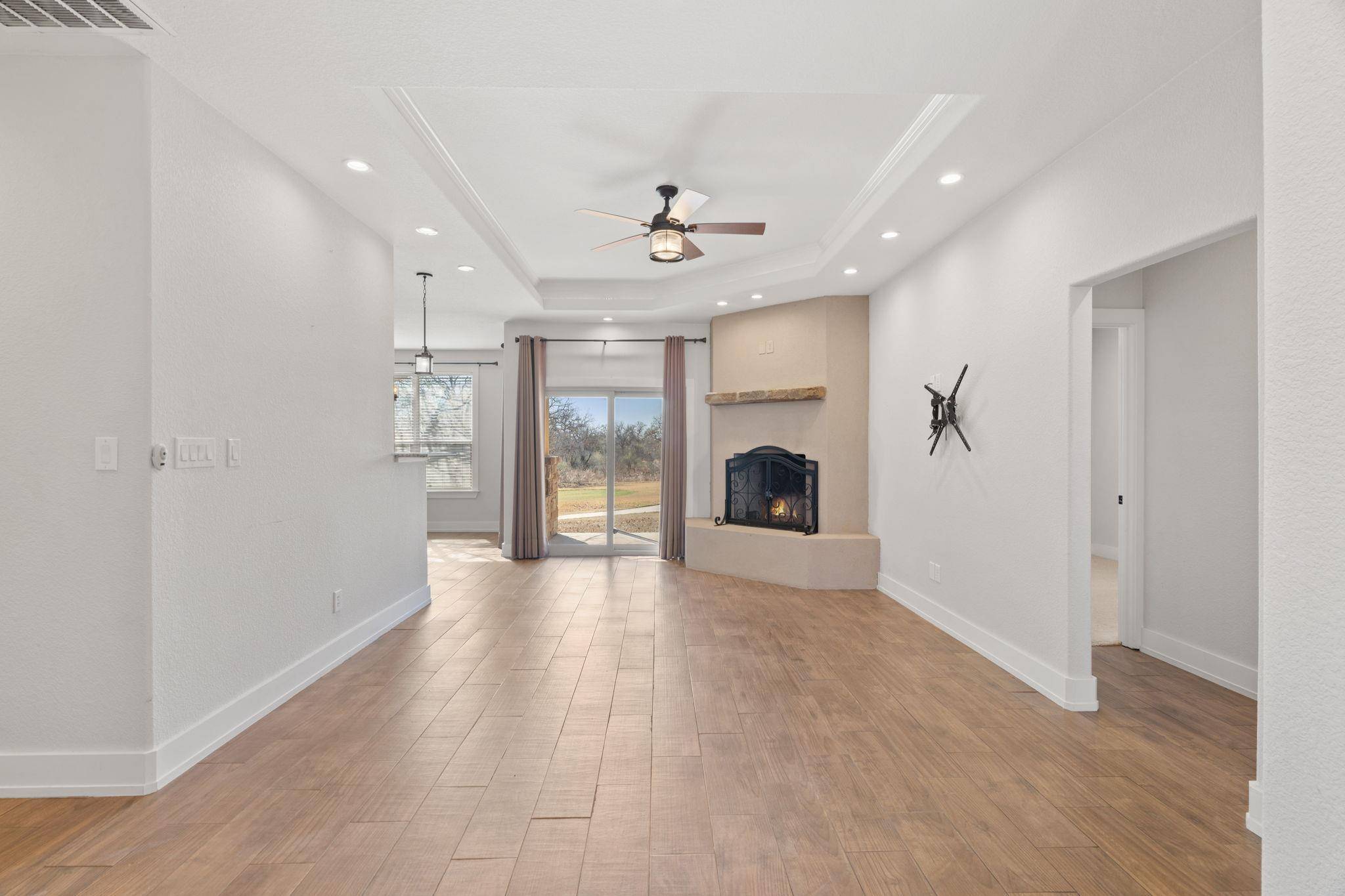 110 Chaumont ST, Kingsland, TX 78639