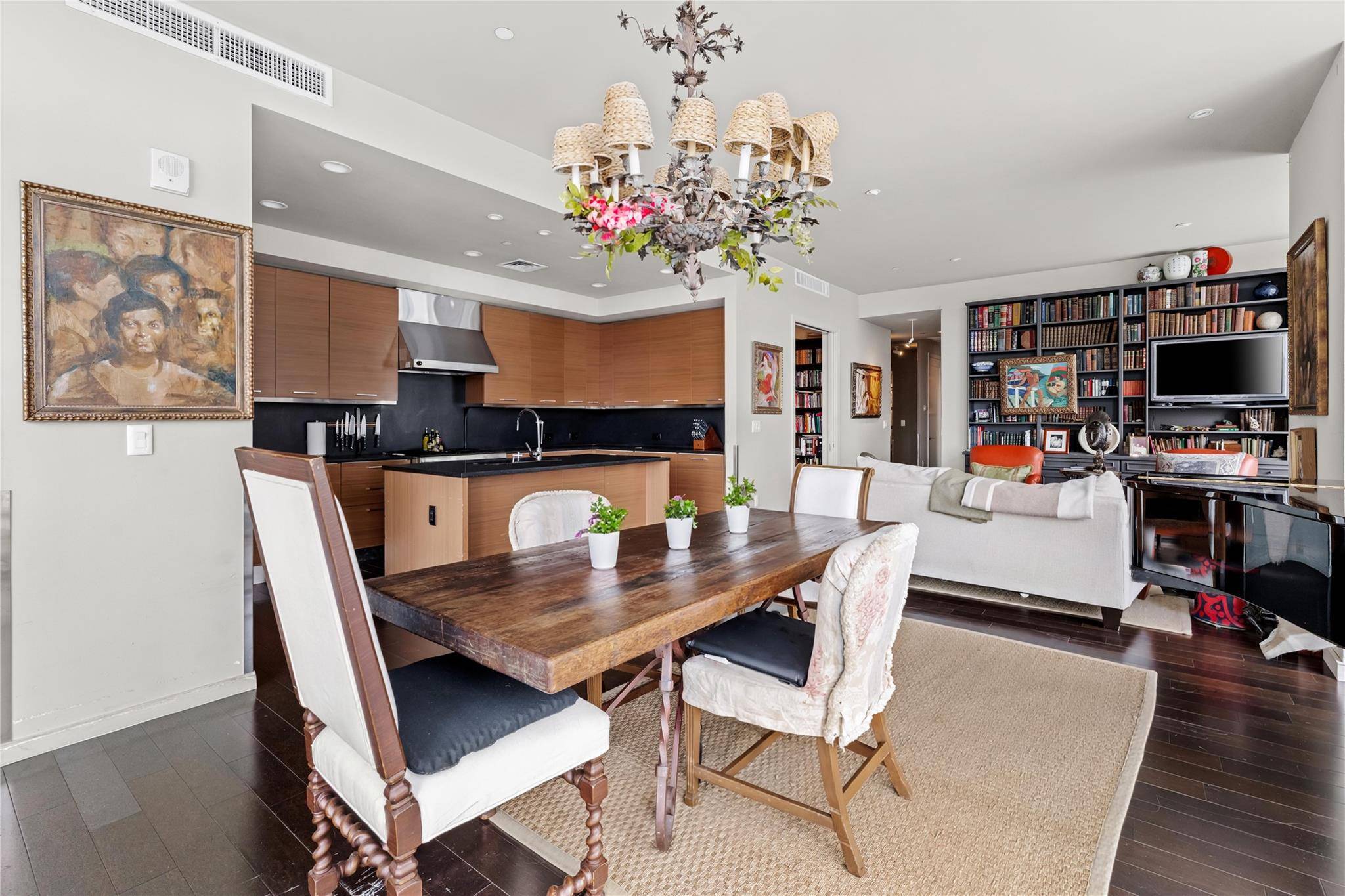 200 Congress Ave #11F, Austin, TX 78701