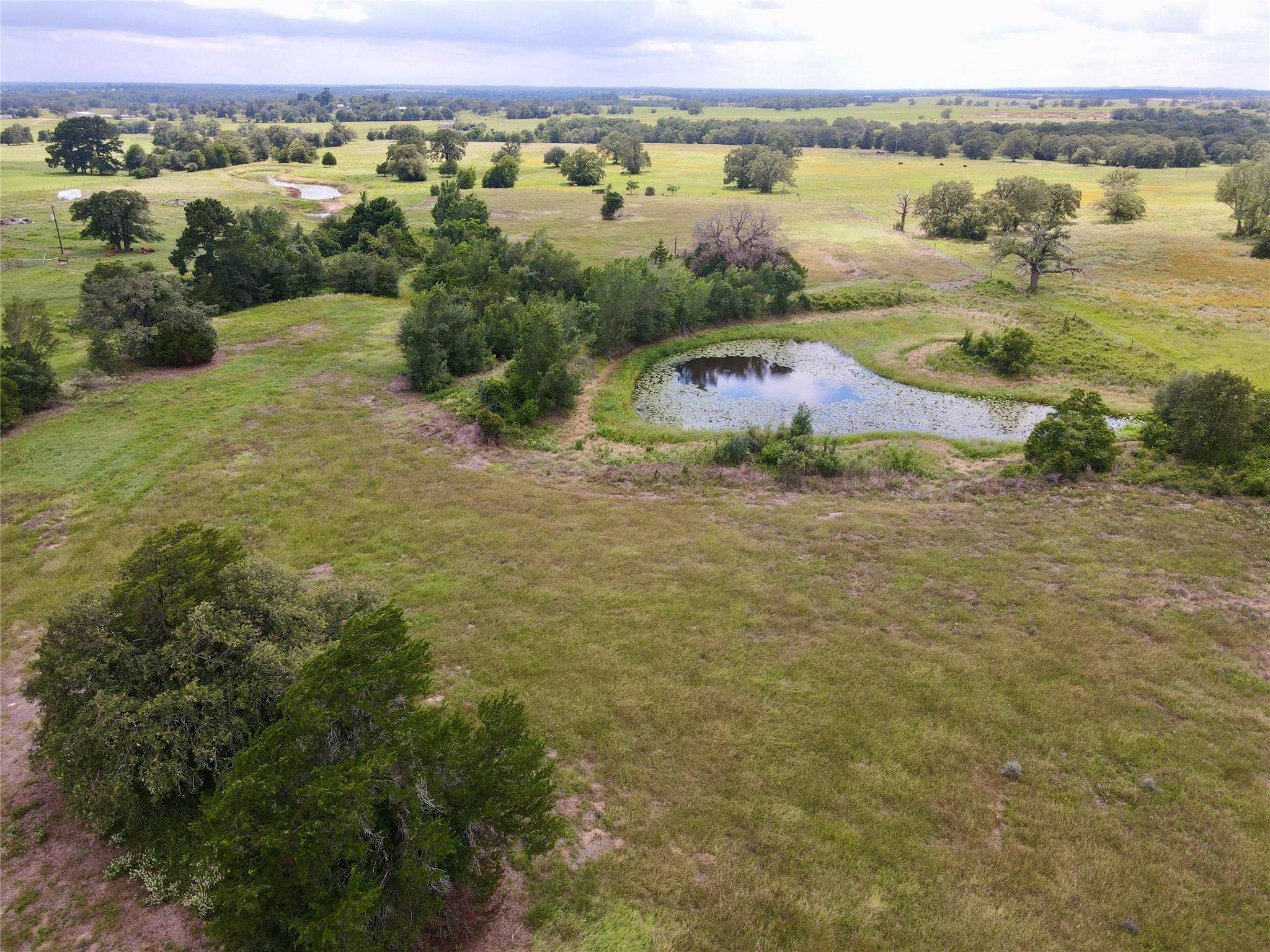 2654 County Road 329, Lincoln, TX 78948
