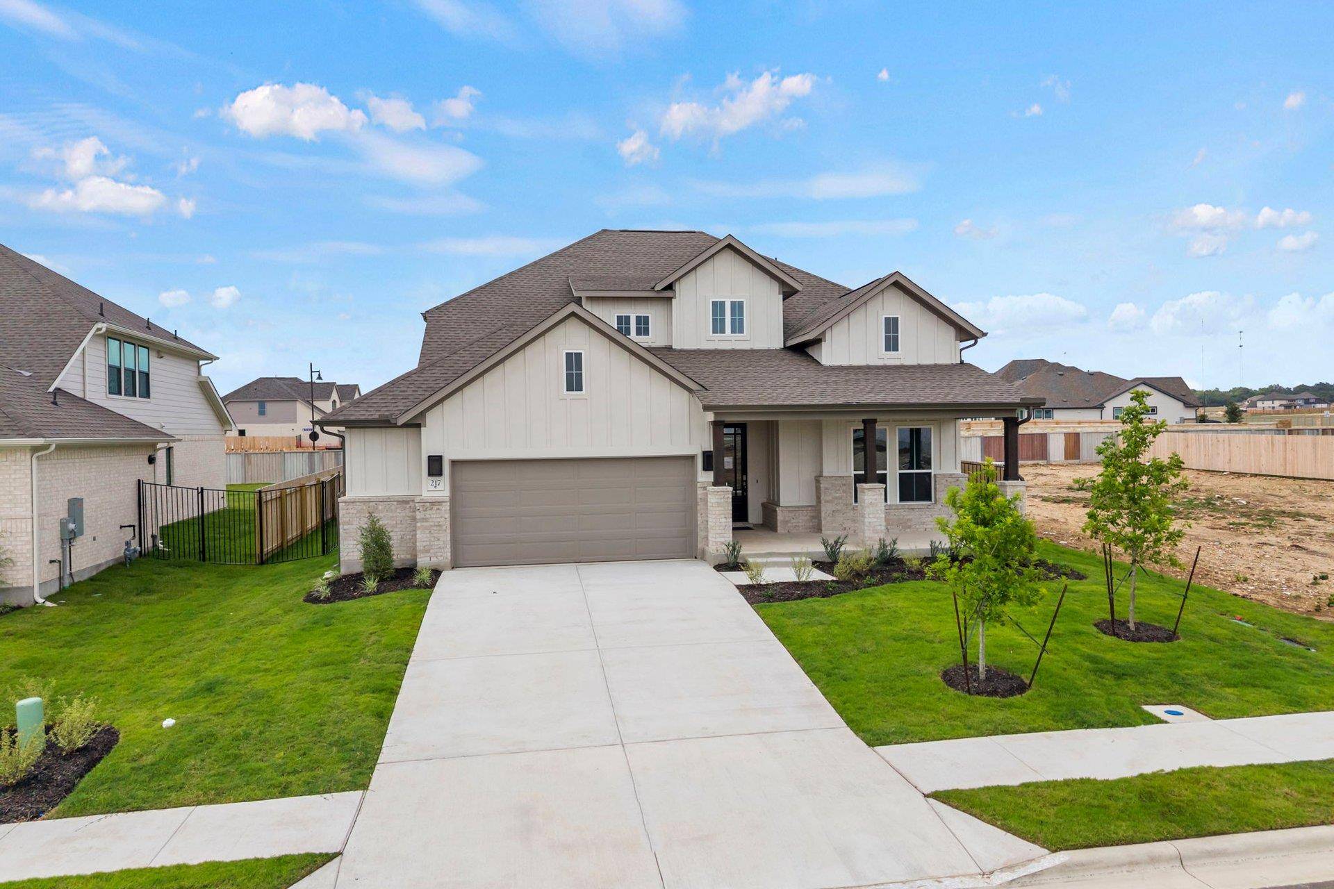 217 Pacific Grove CIR, Liberty Hill, TX 78642