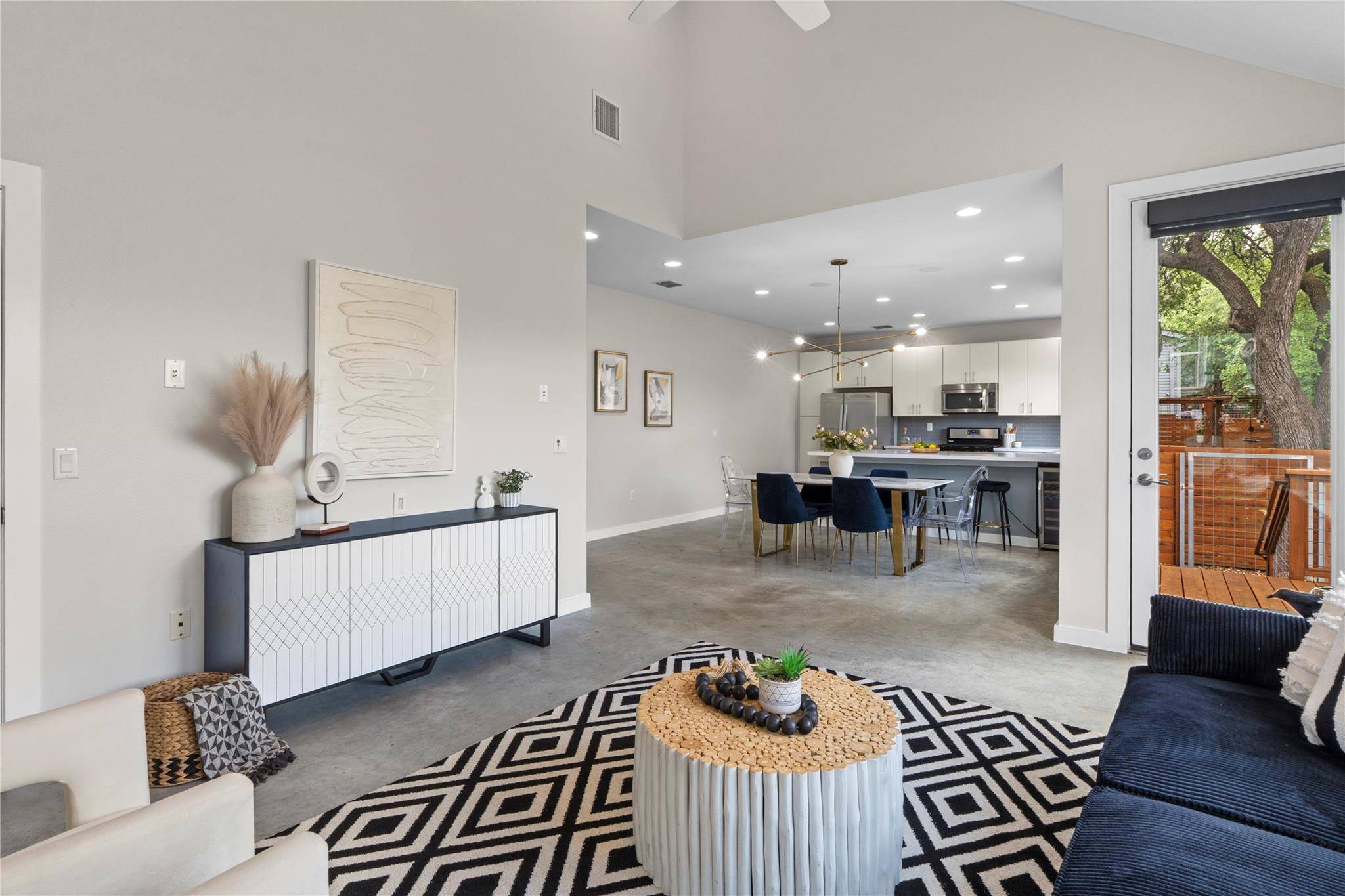 3001 Del Curto RD #35, Austin, TX 78704