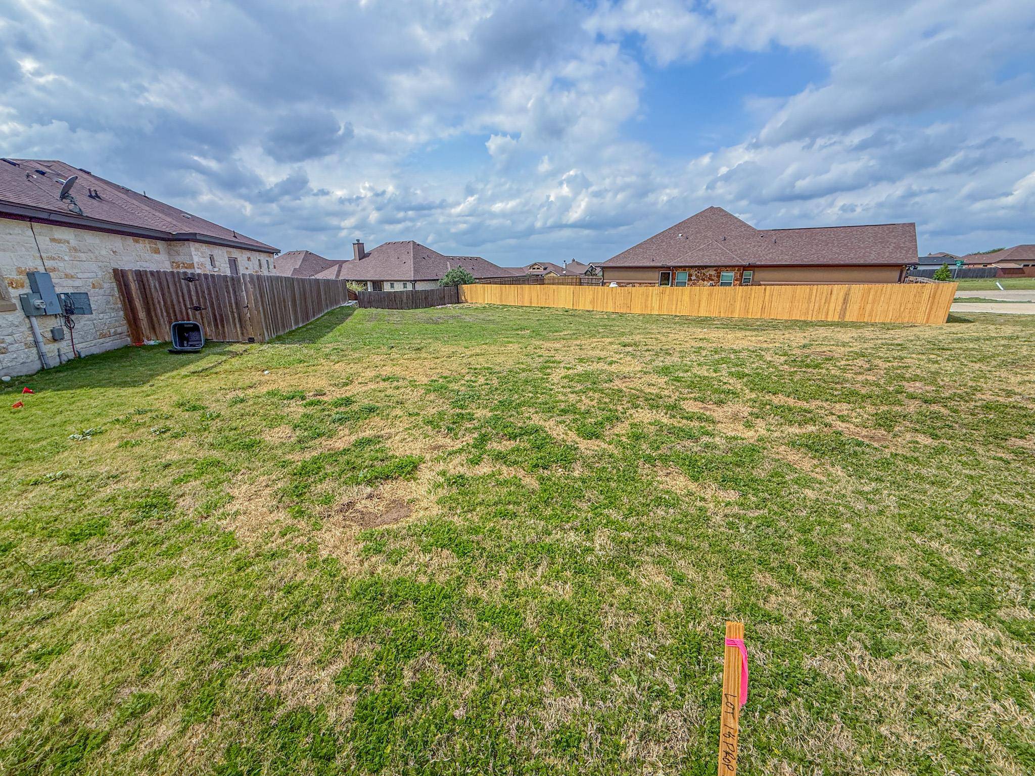 169 Greg LN, Jarrell, TX 76537