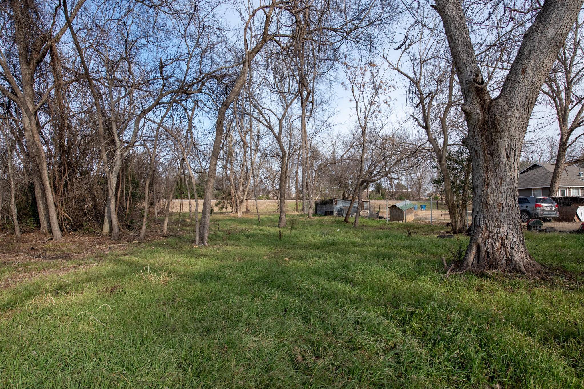 418 S Avenue D Ave, Elgin, TX 78621