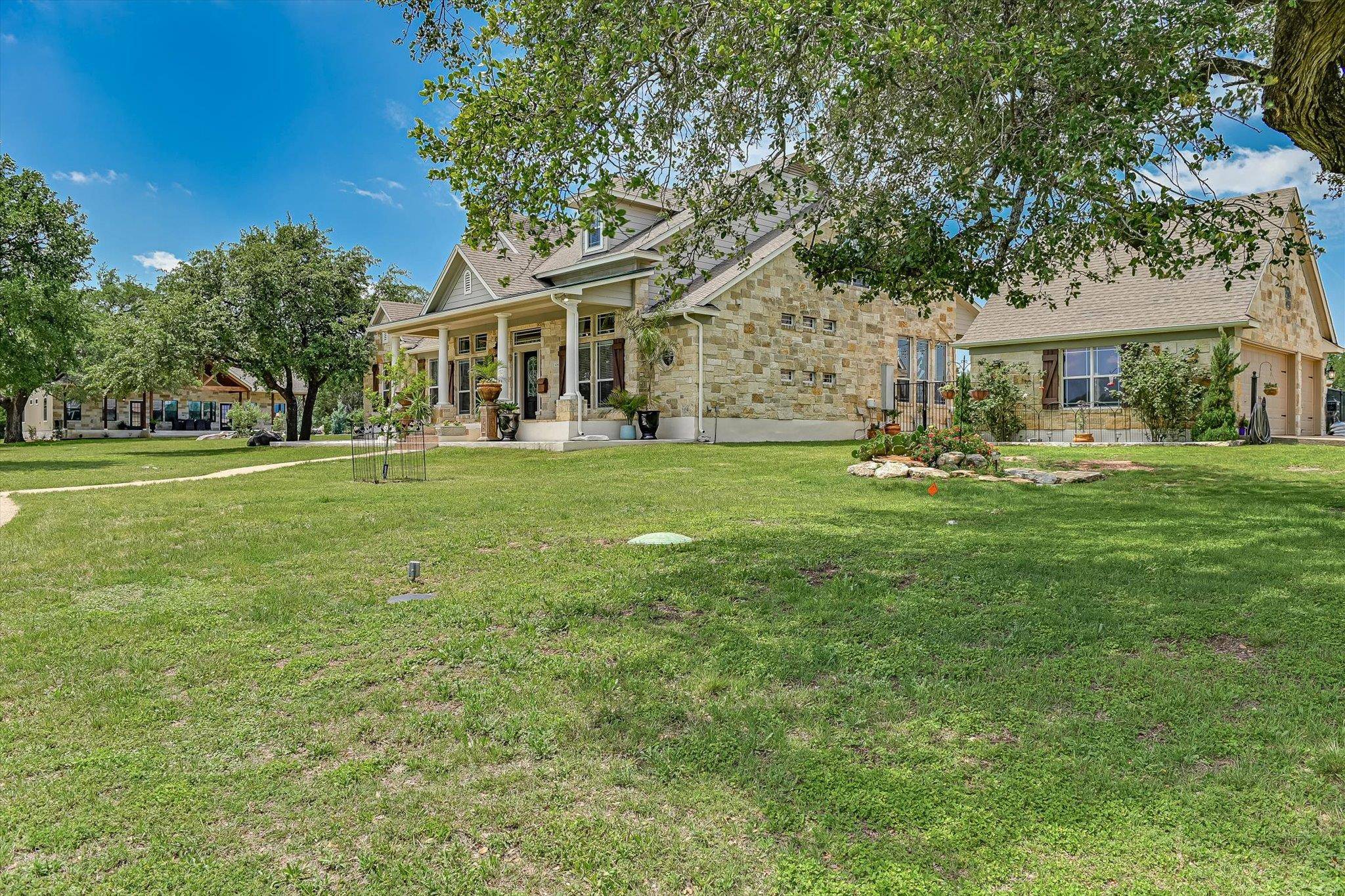 108 High Plains TRL, Spicewood, TX 78669
