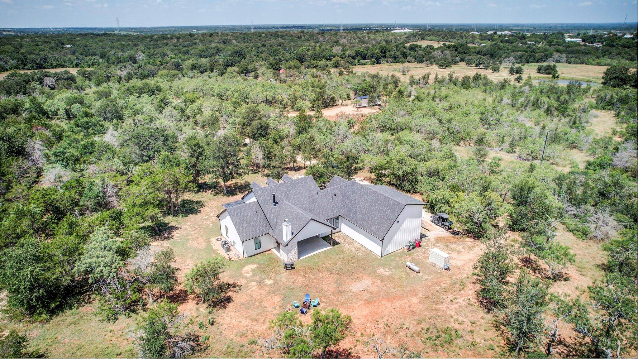 142 Anderson DR, Red Rock, TX 78662