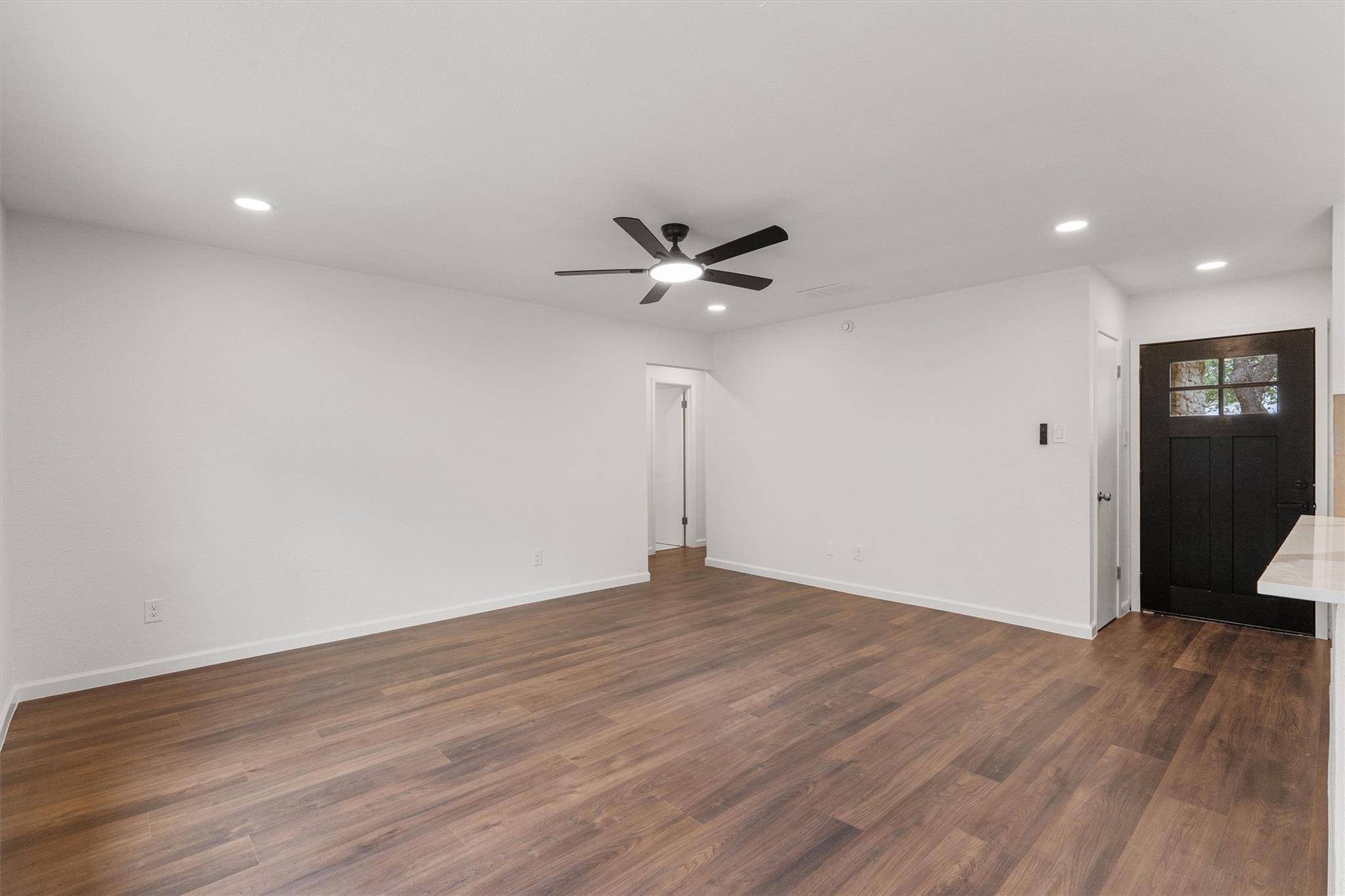 710 Ruby Isle DR, Leander, TX 78641