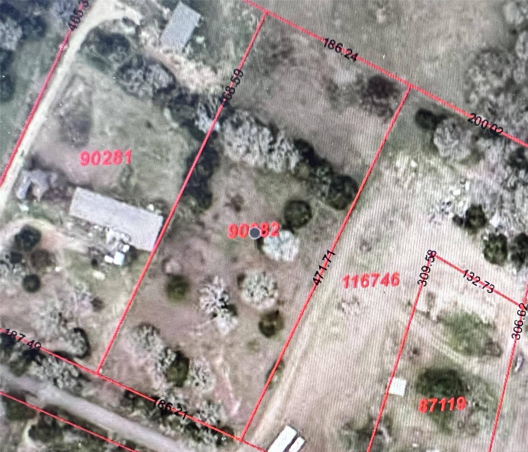 160 Rosanky Cattle Company RD, Smithville, TX 78957