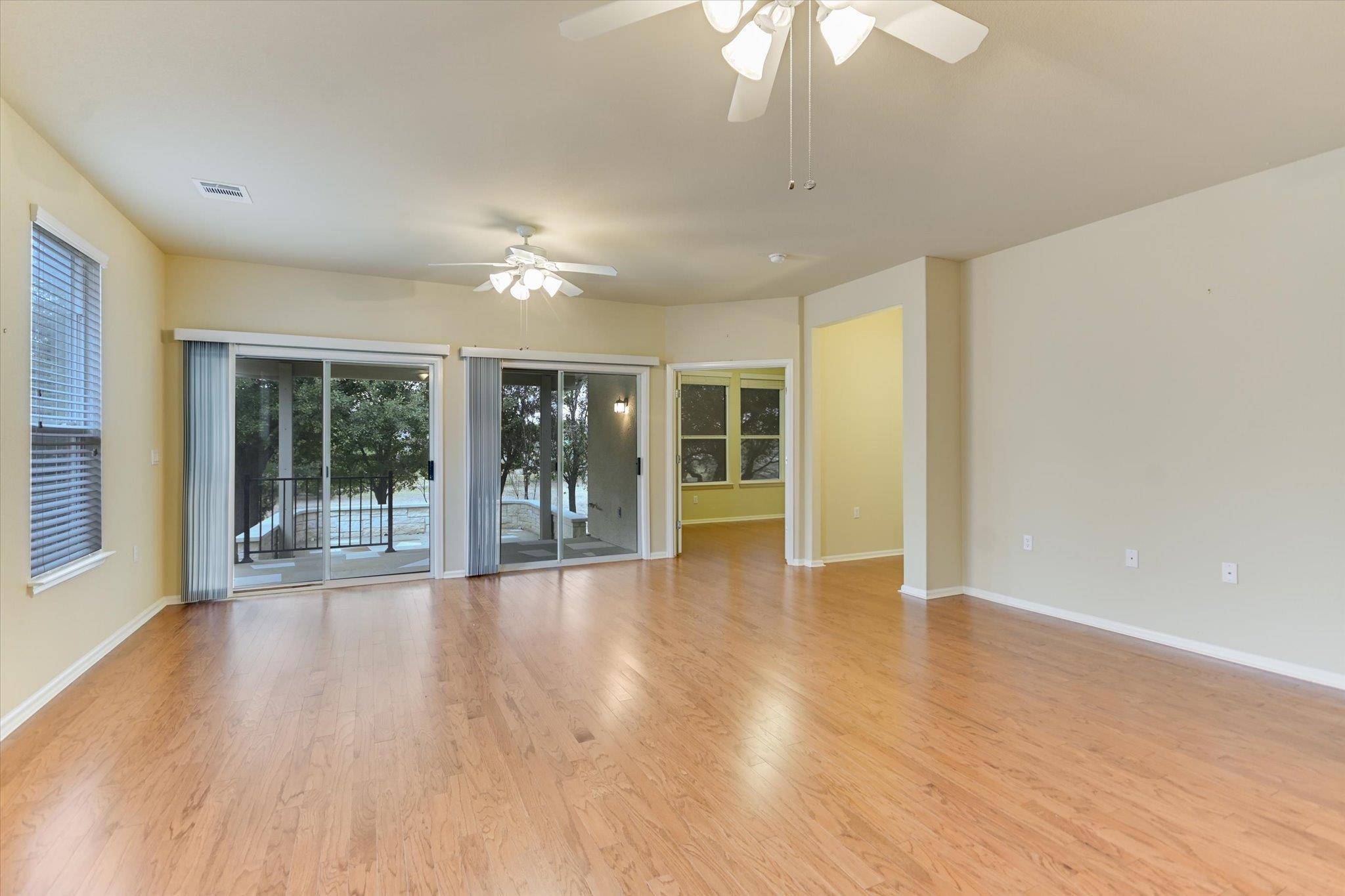915 Apache Mountain LN, Georgetown, TX 78633