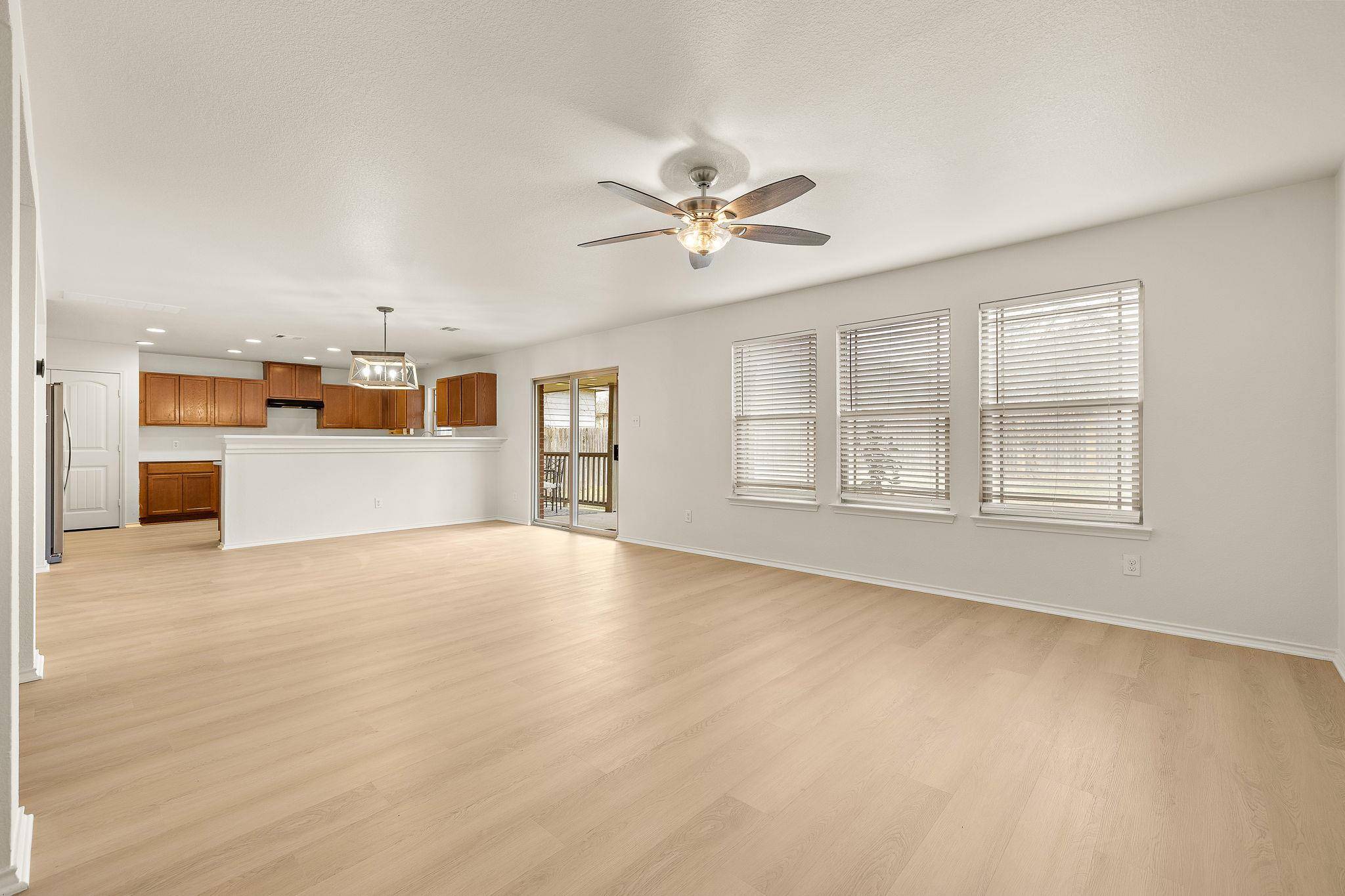 924 Oatmeal DR, Pflugerville, TX 78660
