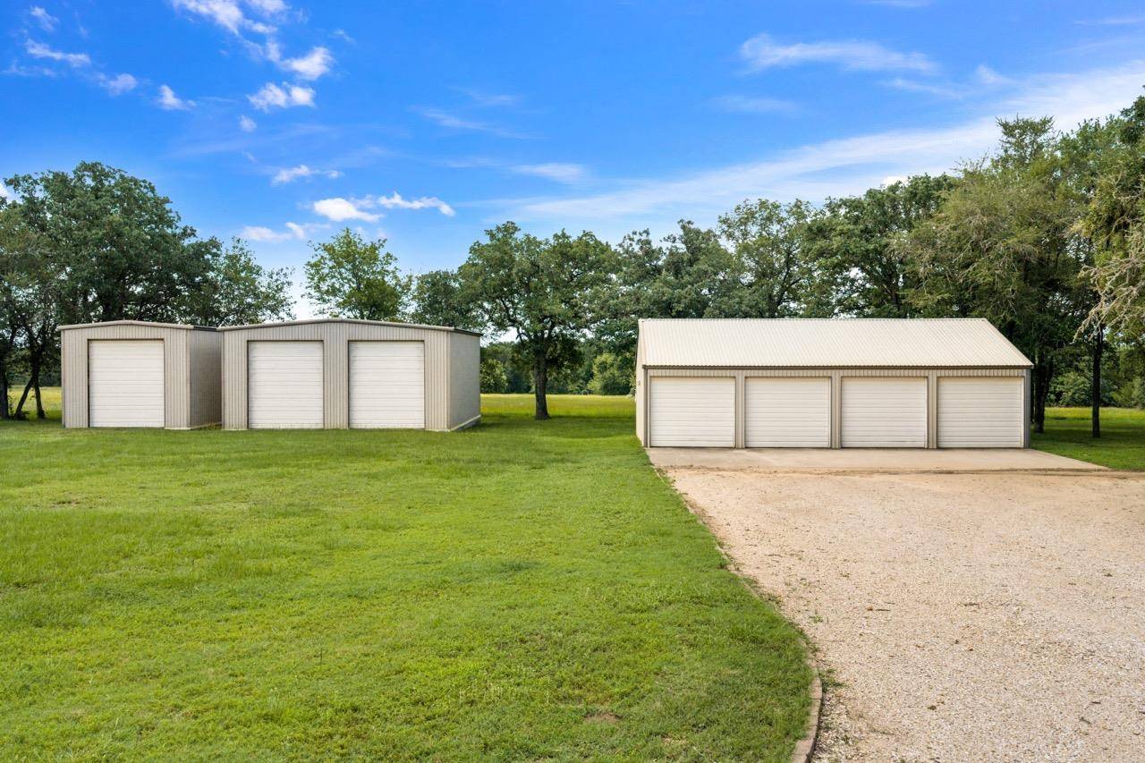 3011 County Road 314, Rockdale, TX 76567