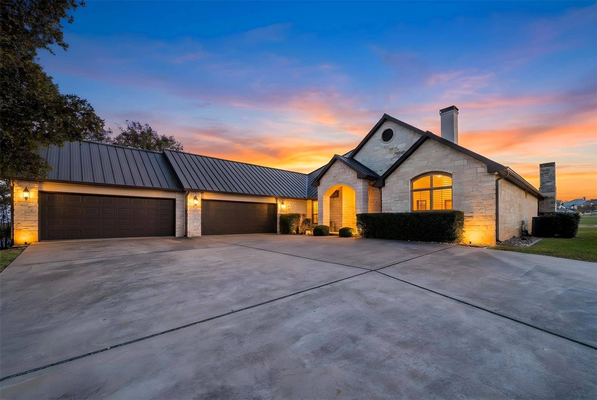 102 Voca, Horseshoe Bay, TX 78657