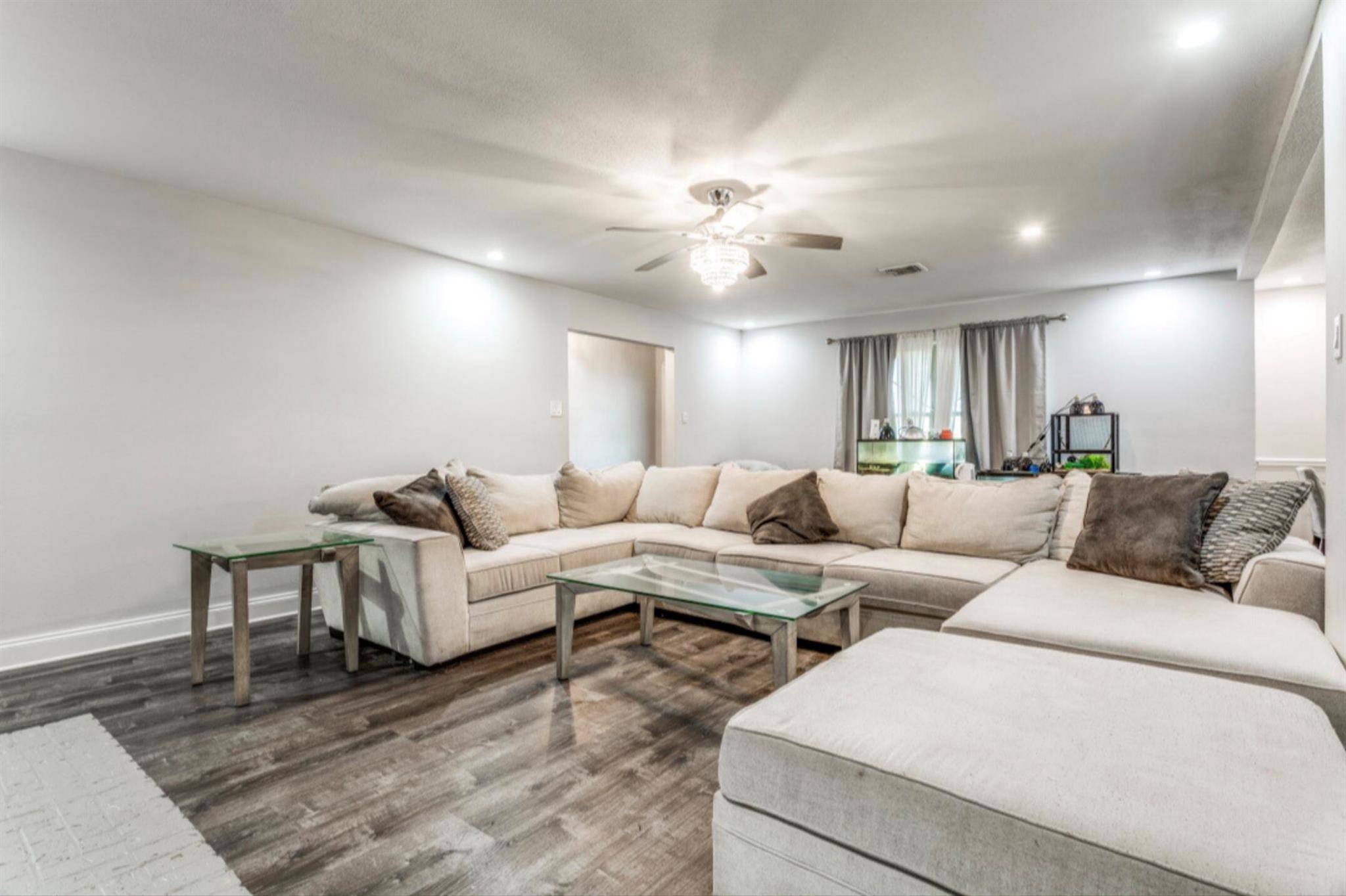 610 Pleasant Grove RD, Elgin, TX 78621