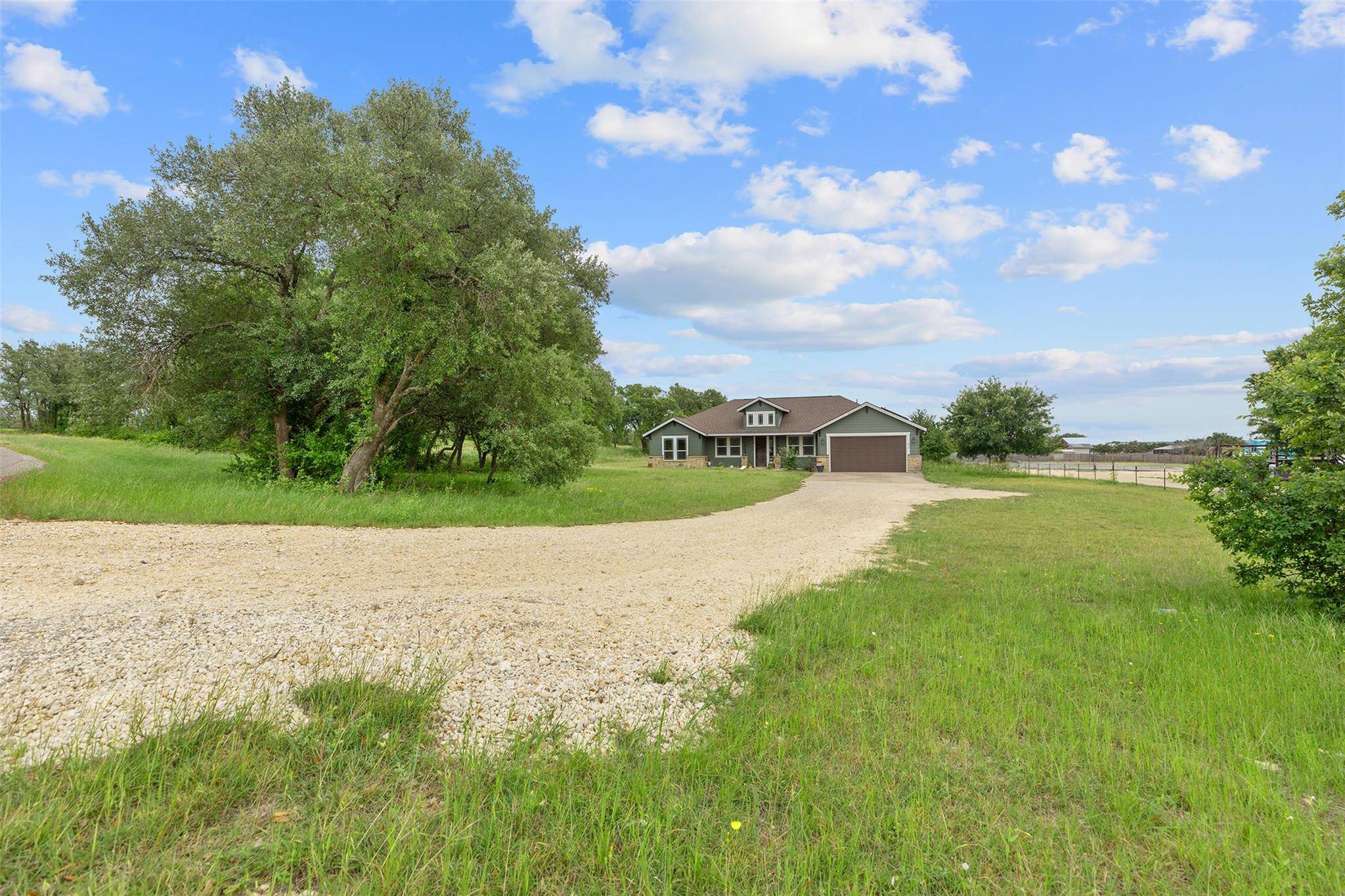 85 County Road 219, Florence, TX 76527