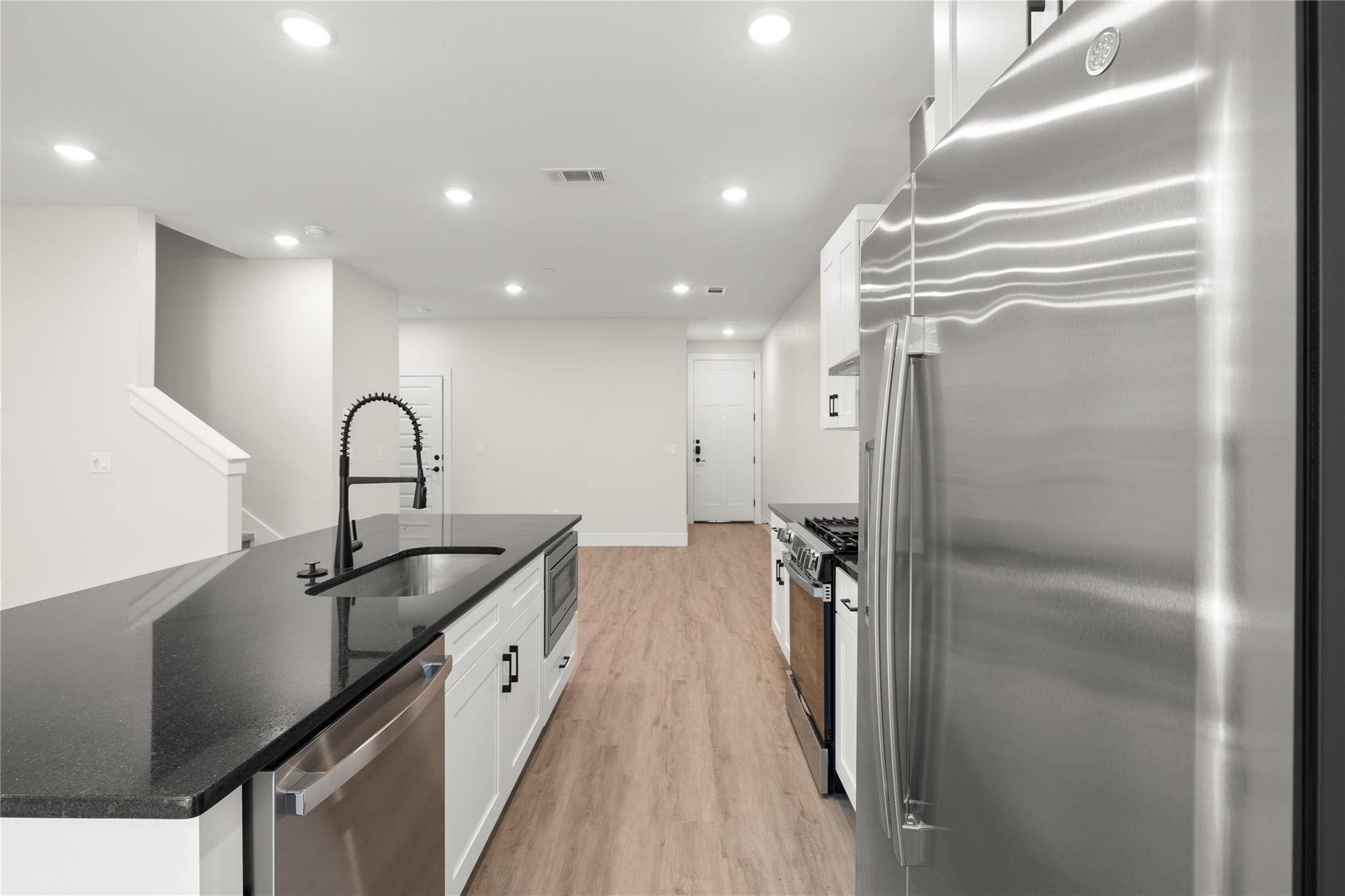 5510 Mobeetie LOOP, Bee Cave, TX 78738