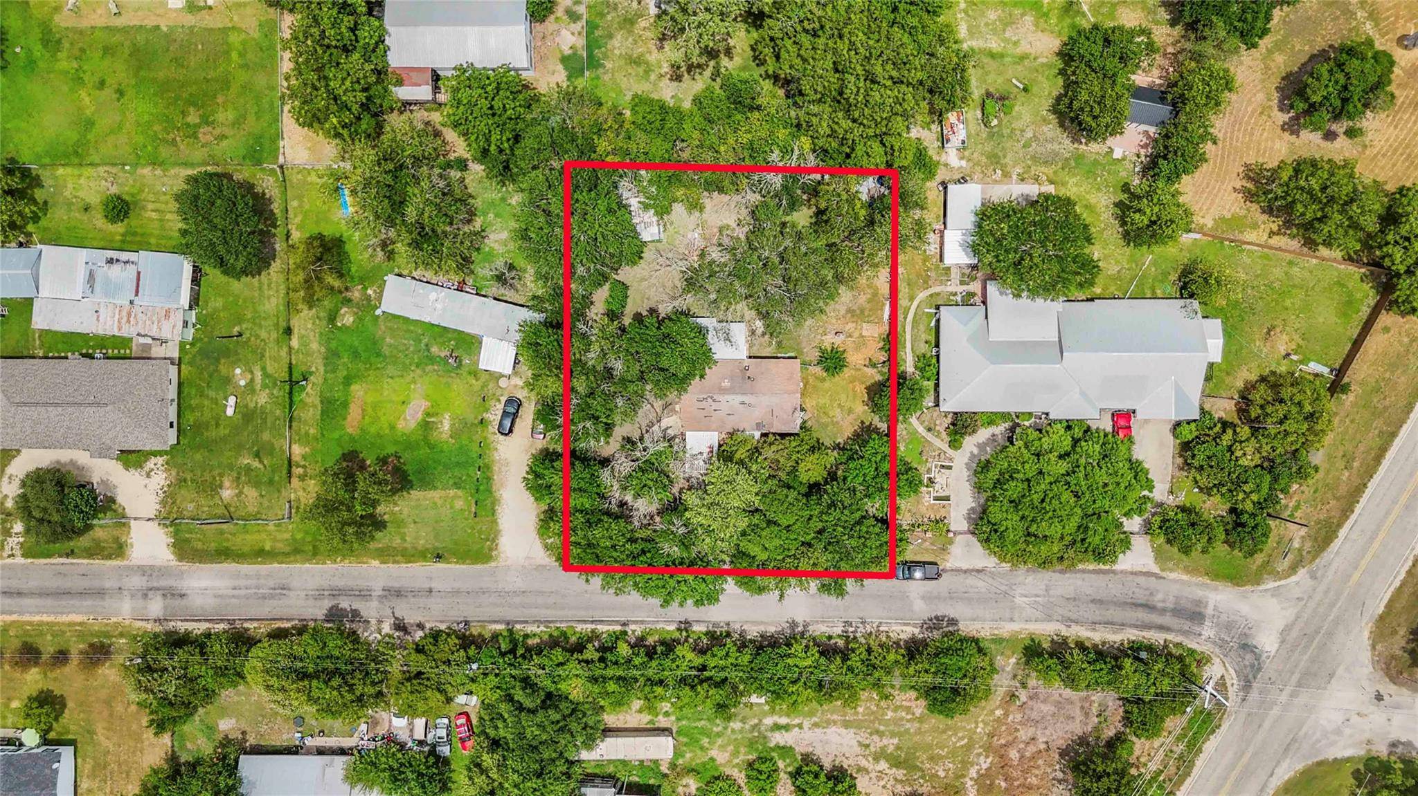 137 Columbia CIR, San Marcos, TX 78666