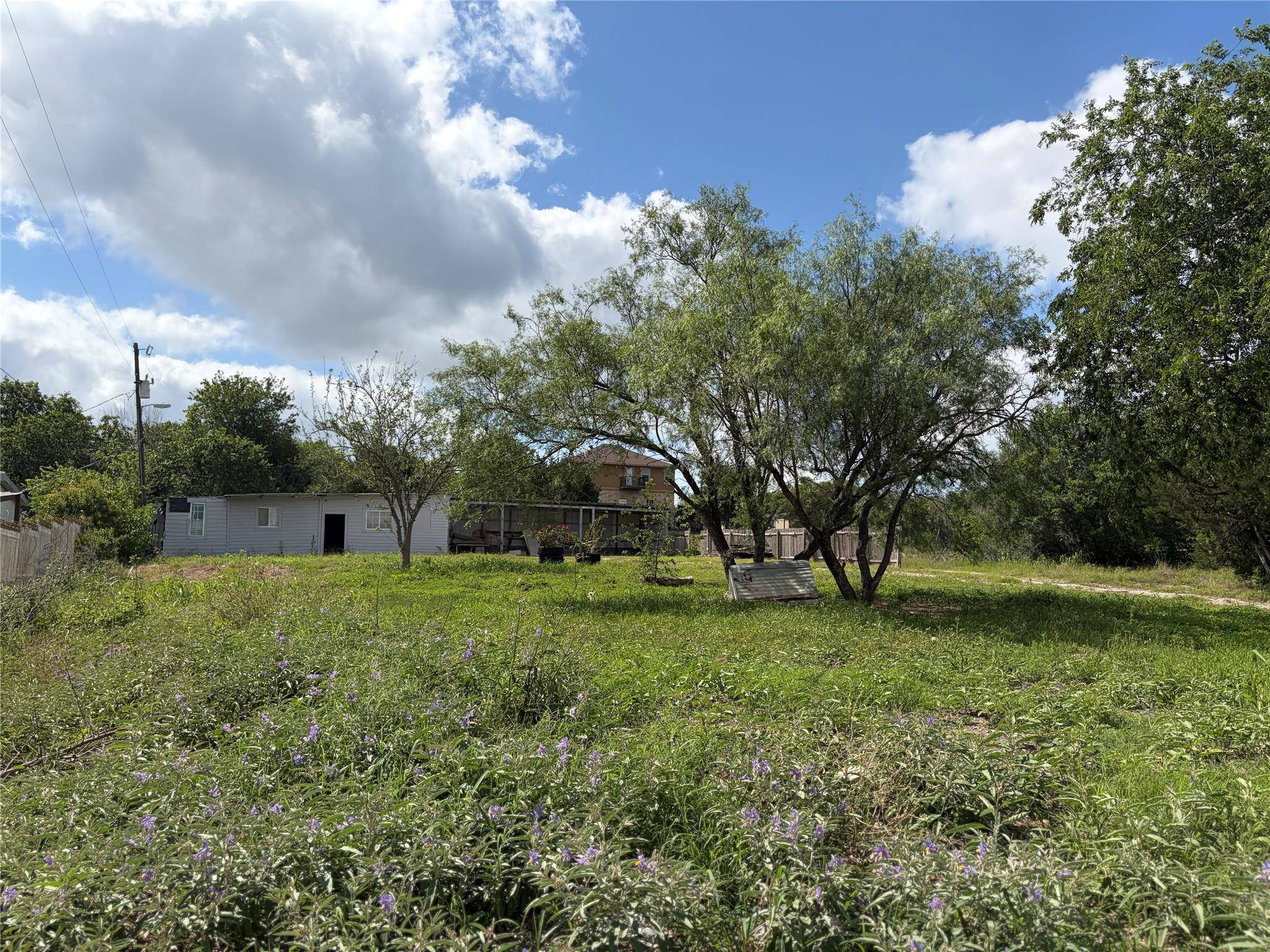 207 Cresthill CSWY, Kyle, TX 78640
