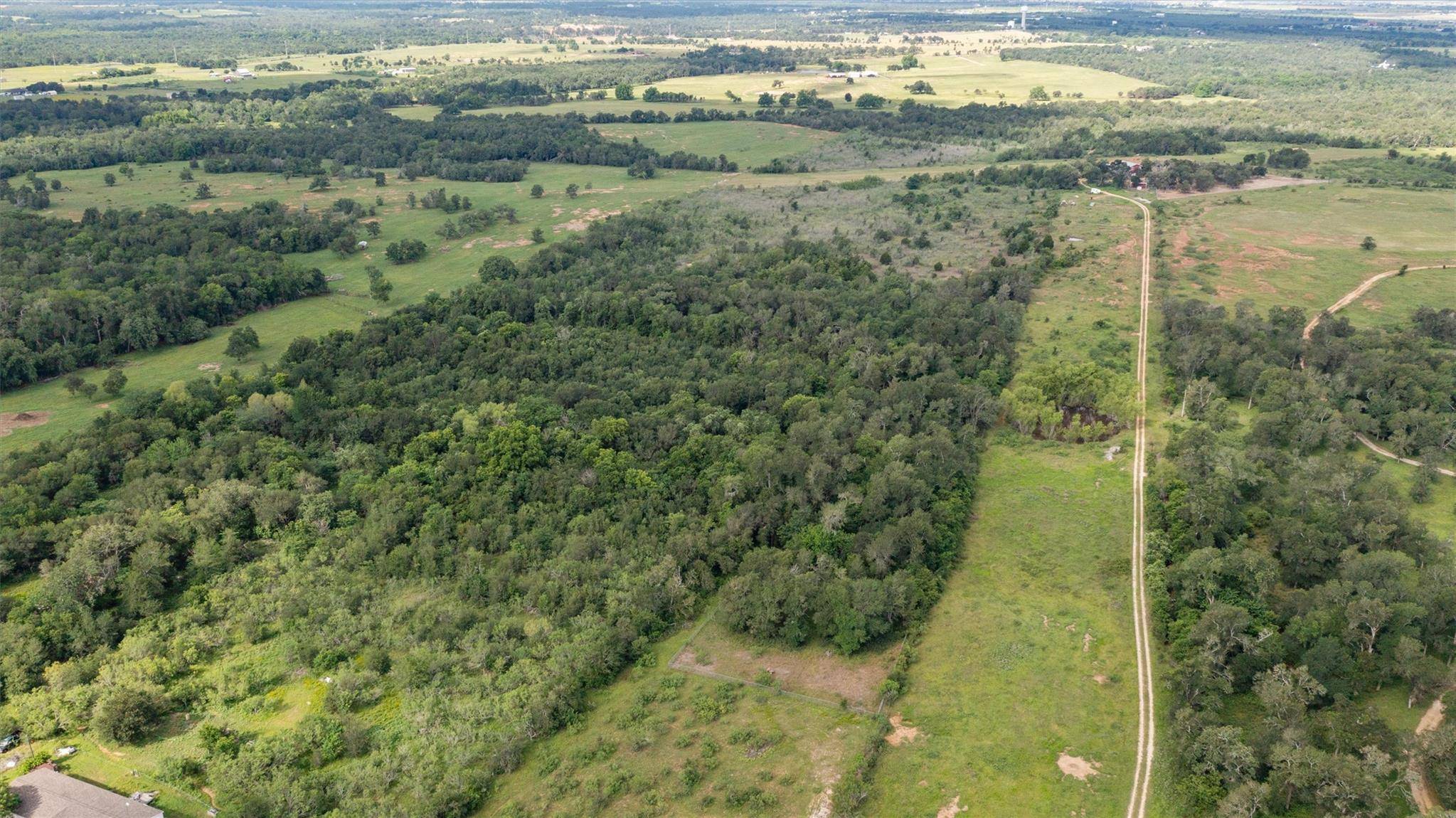 3700 County Road 467, Elgin, TX 78621