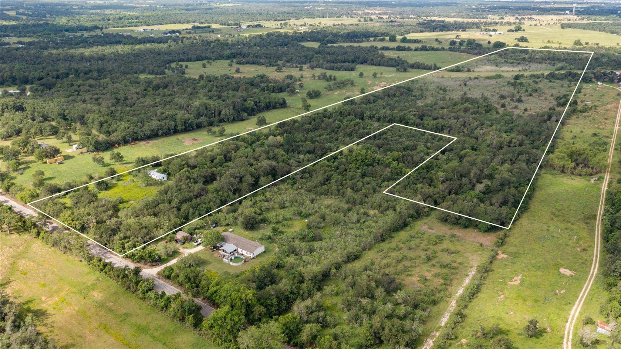 3700 County Road 467, Elgin, TX 78621