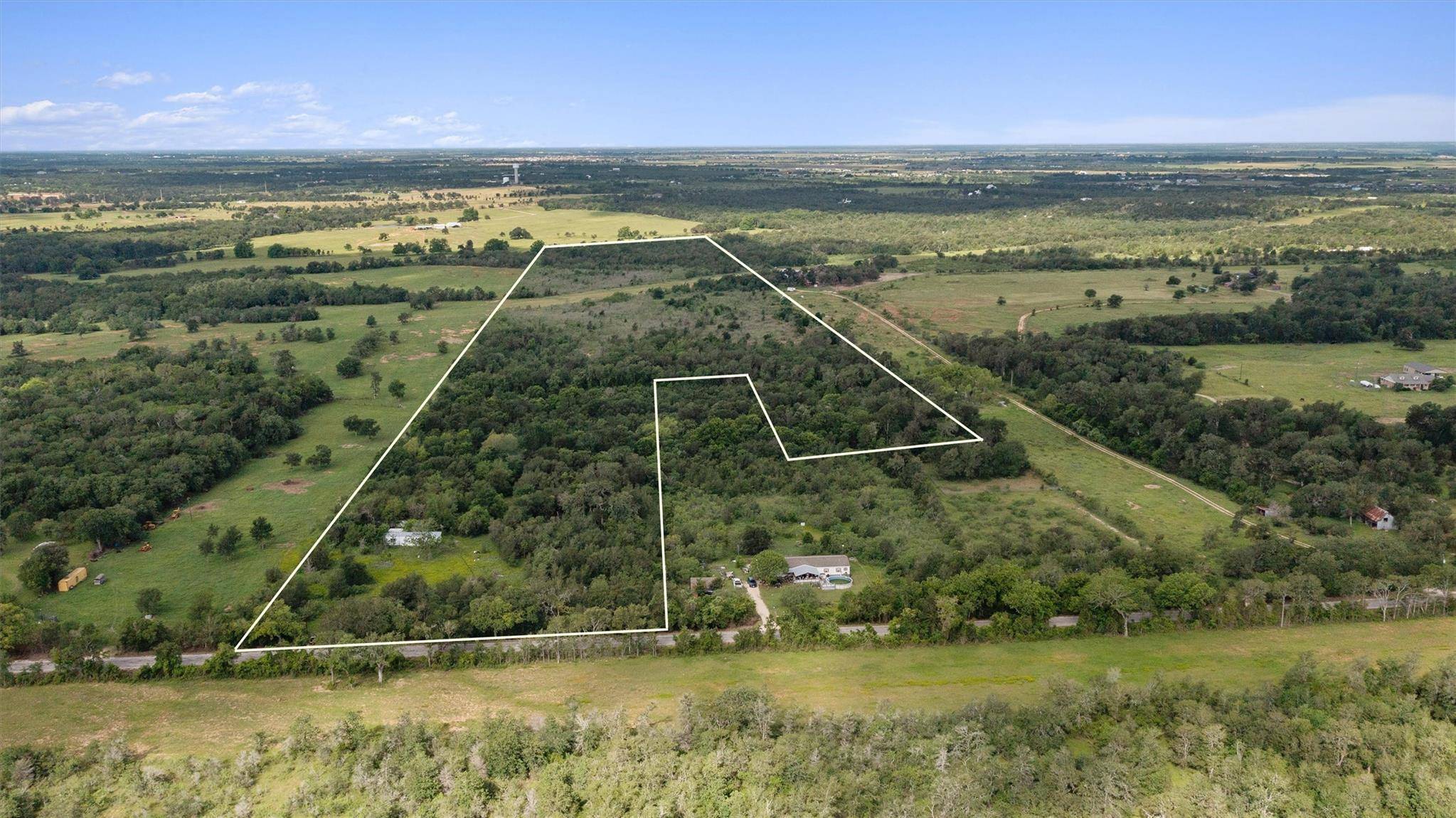 3700 County Road 467, Elgin, TX 78621