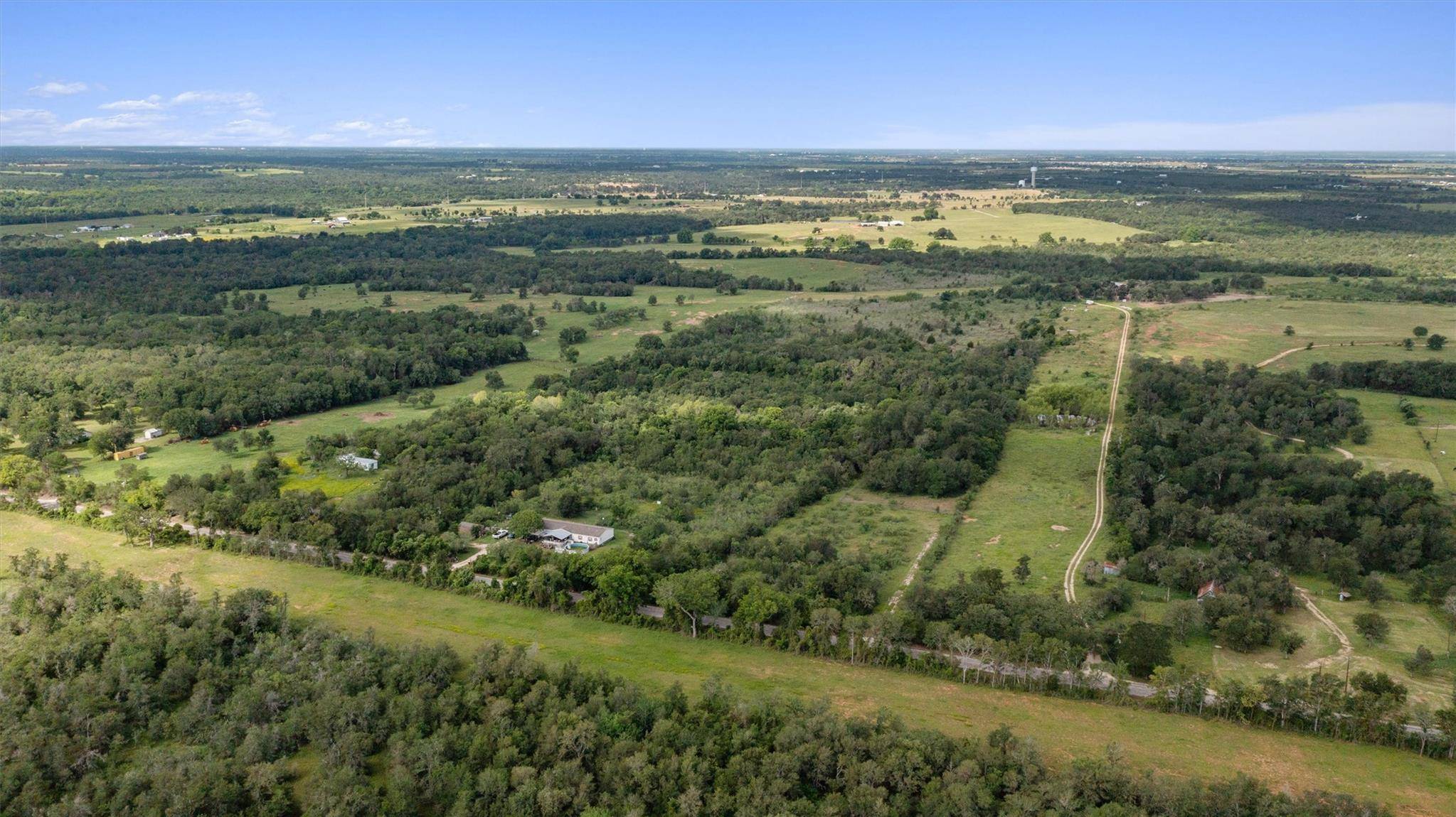 3700 County Road 467, Elgin, TX 78621