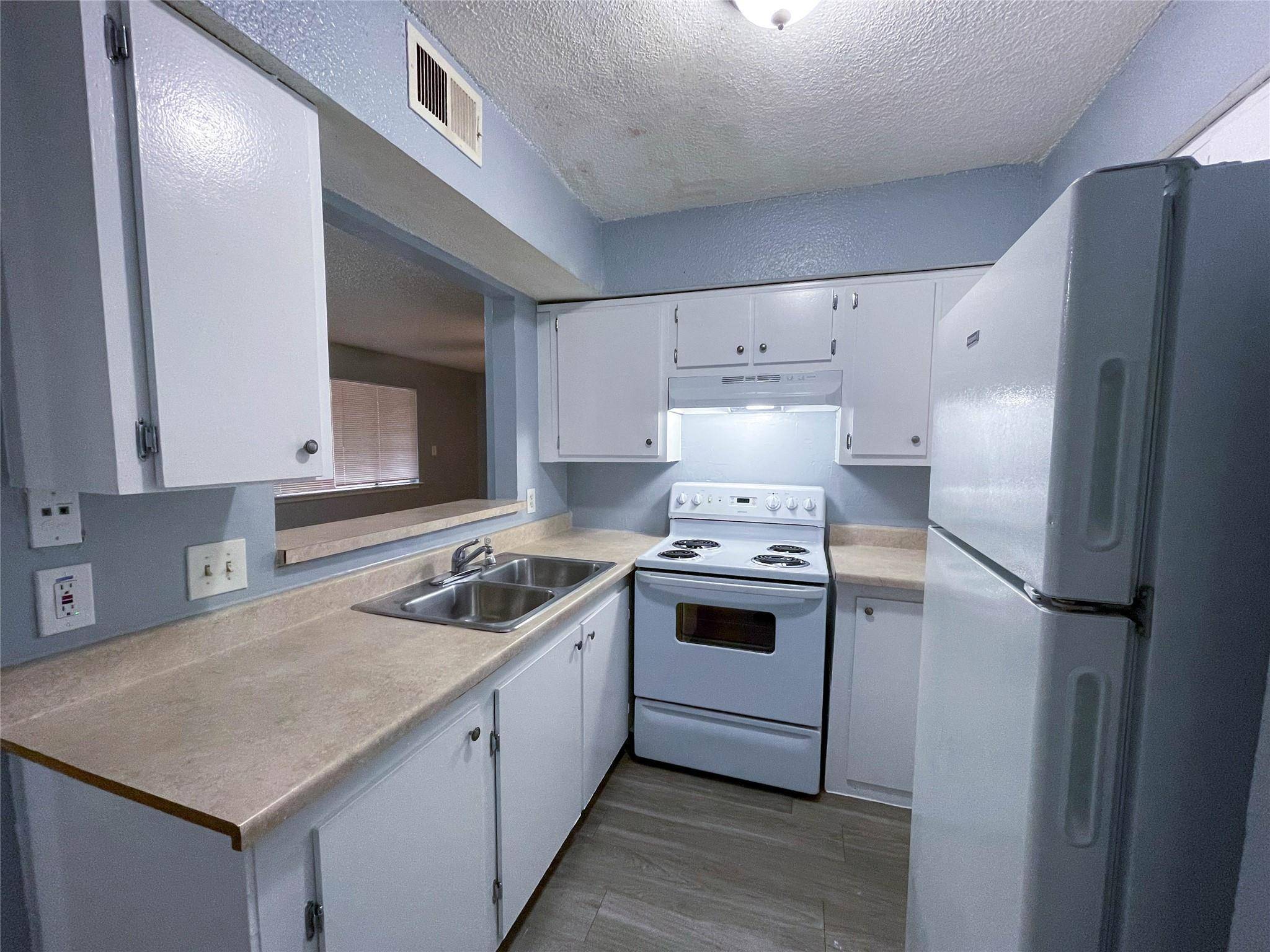 8907 Parkfield DR #204, Austin, TX 78758