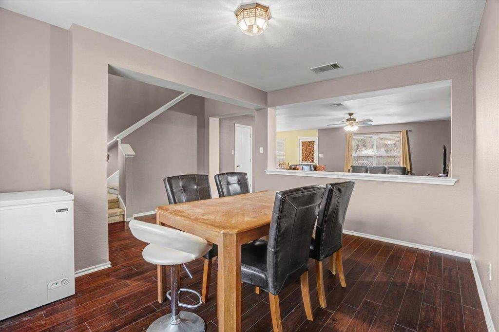 203 Pheasant TRL, Bastrop, TX 78602