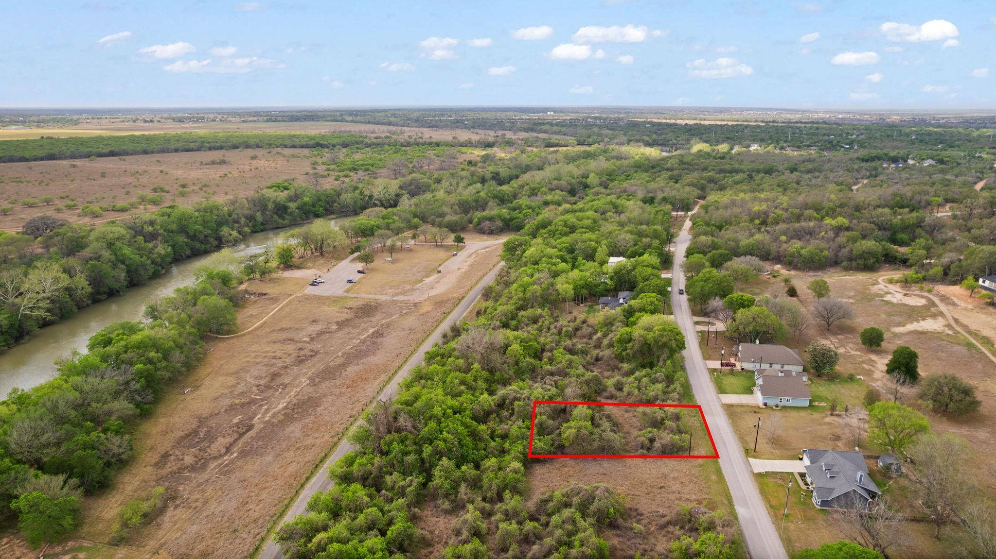 183 Kahana LN, Bastrop, TX 78602