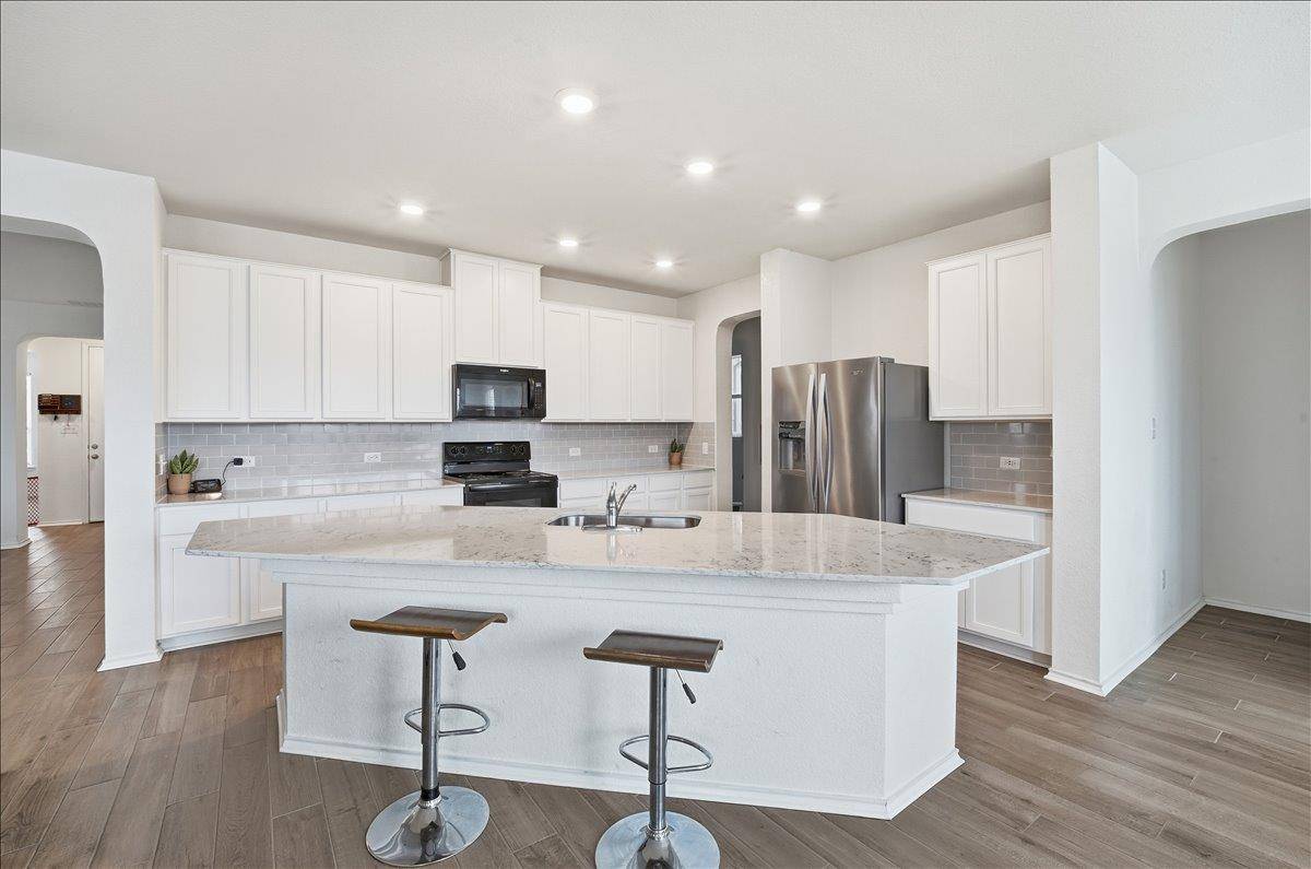 282 Crimson LN, Kyle, TX 78640