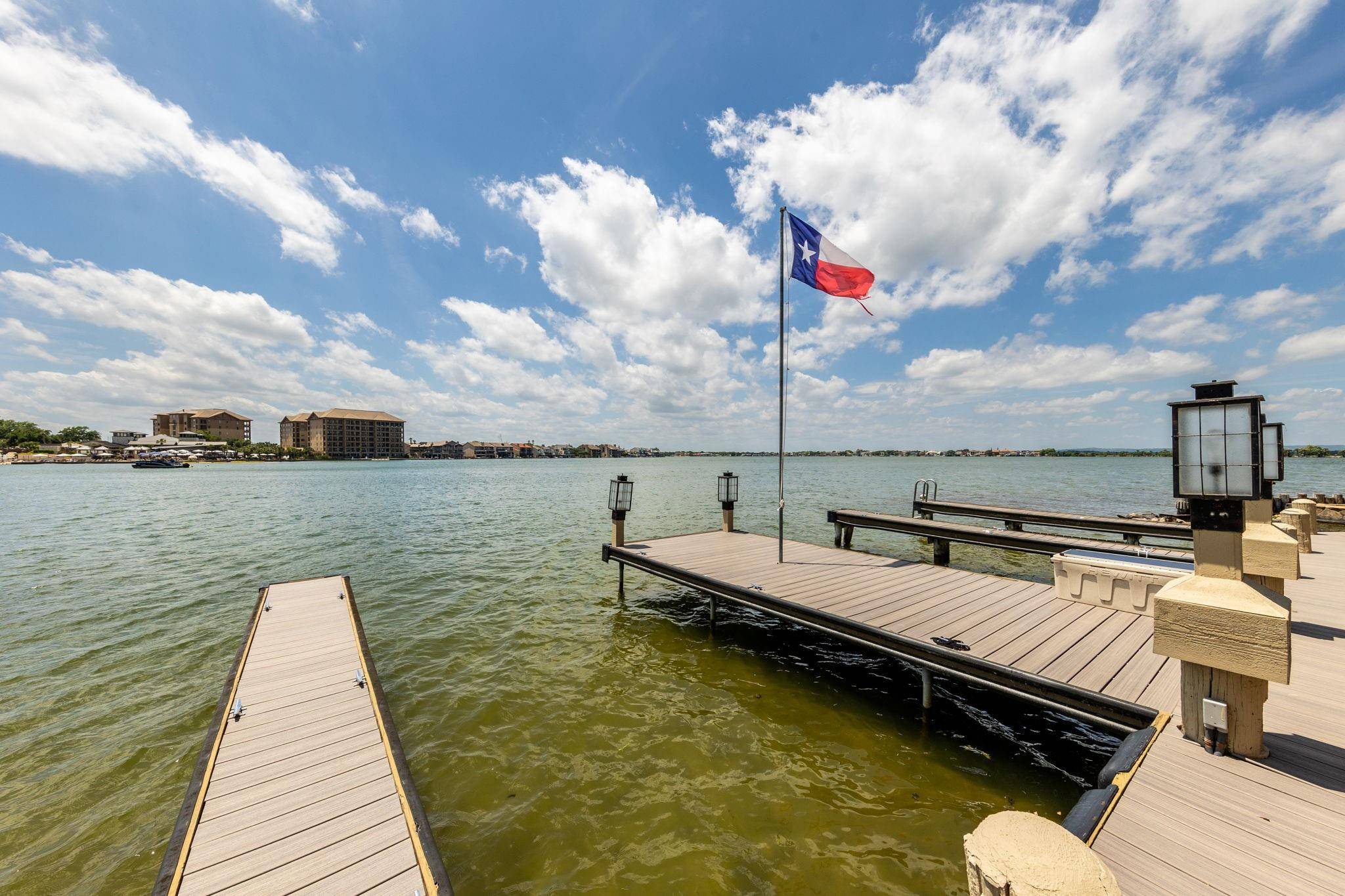 402 Island DR #B, Horseshoe Bay, TX 78657