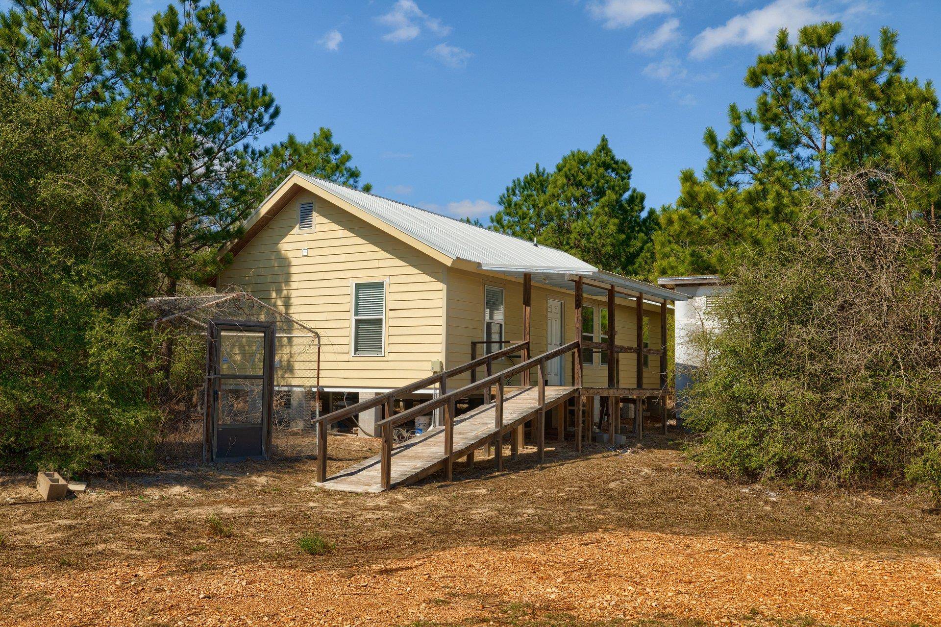 270 Kelley RD W, Bastrop, TX 78602
