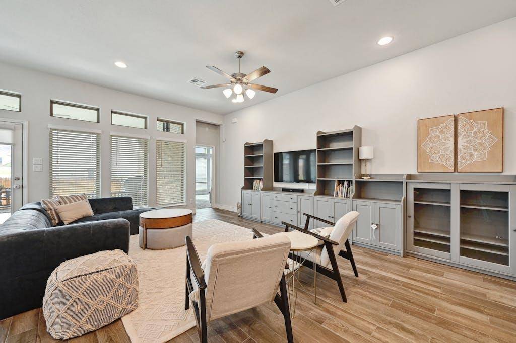 132 Cyrus Milton DR, Buda, TX 78610