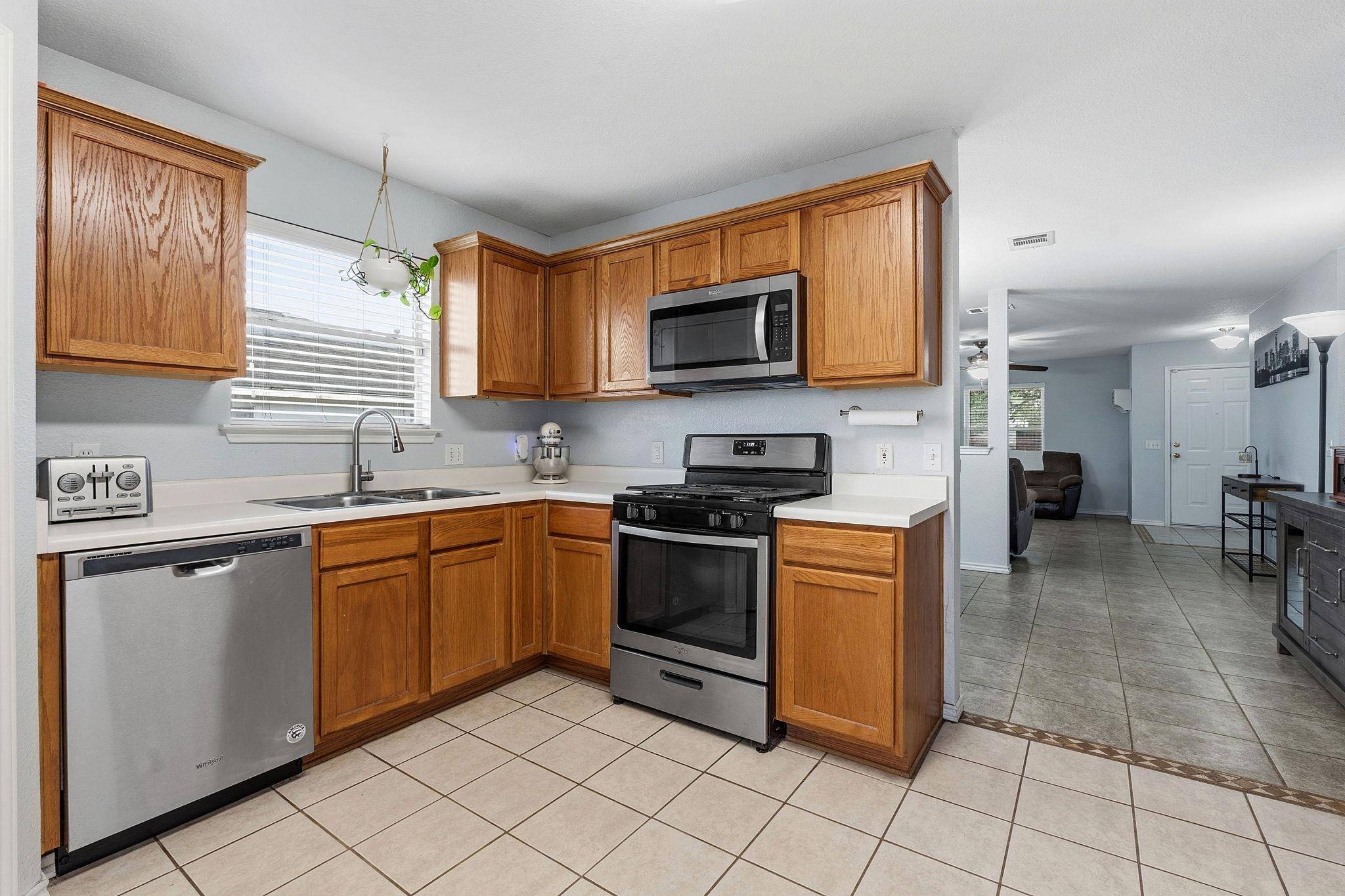 626 Atlantis, Kyle, TX 78640