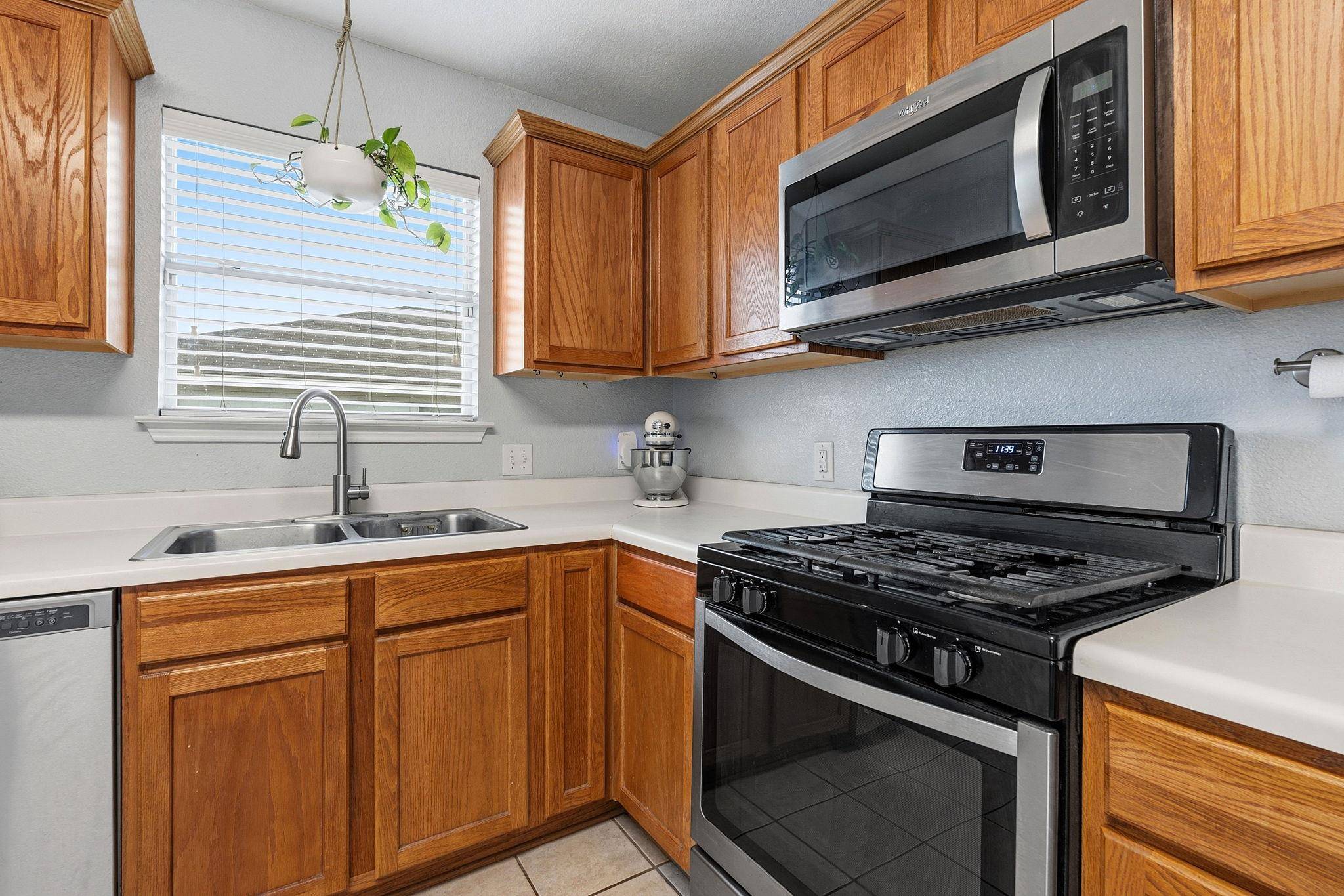 626 Atlantis, Kyle, TX 78640
