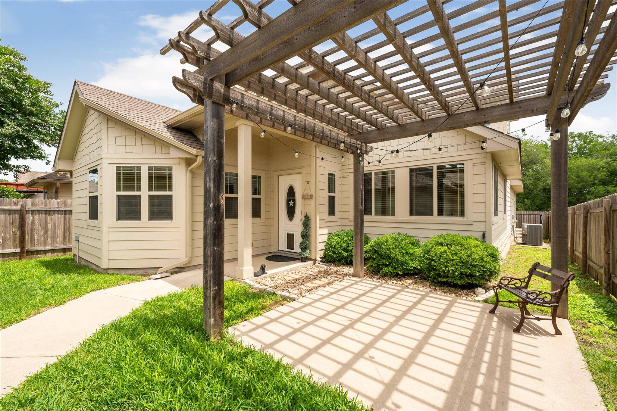 702 Silo ST, San Marcos, TX 78666