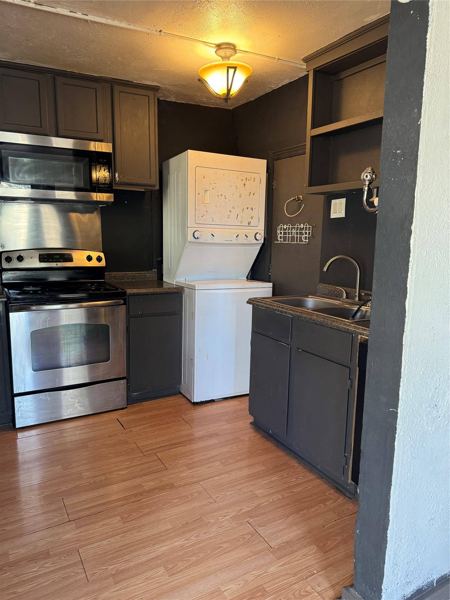 704 Franklin BLVD #B, Austin, TX 78751