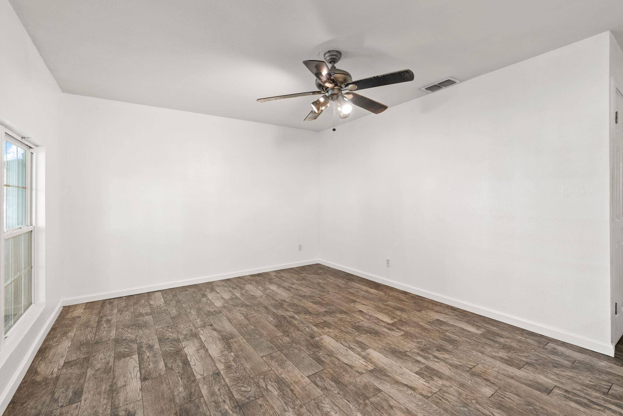 5803 Wellington DR #B, Austin, TX 78723