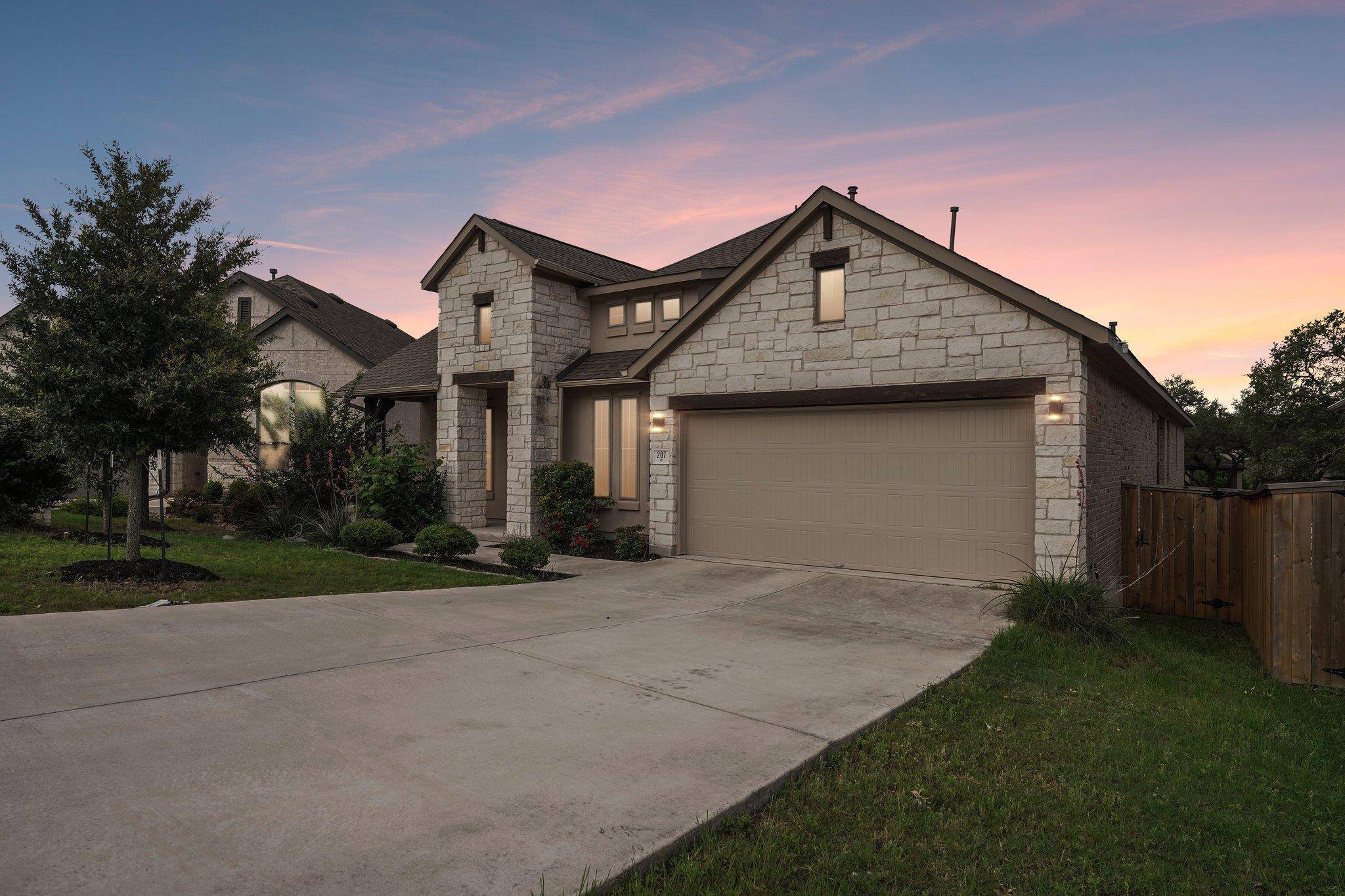 207 Mineral River LOOP, Kyle, TX 78640