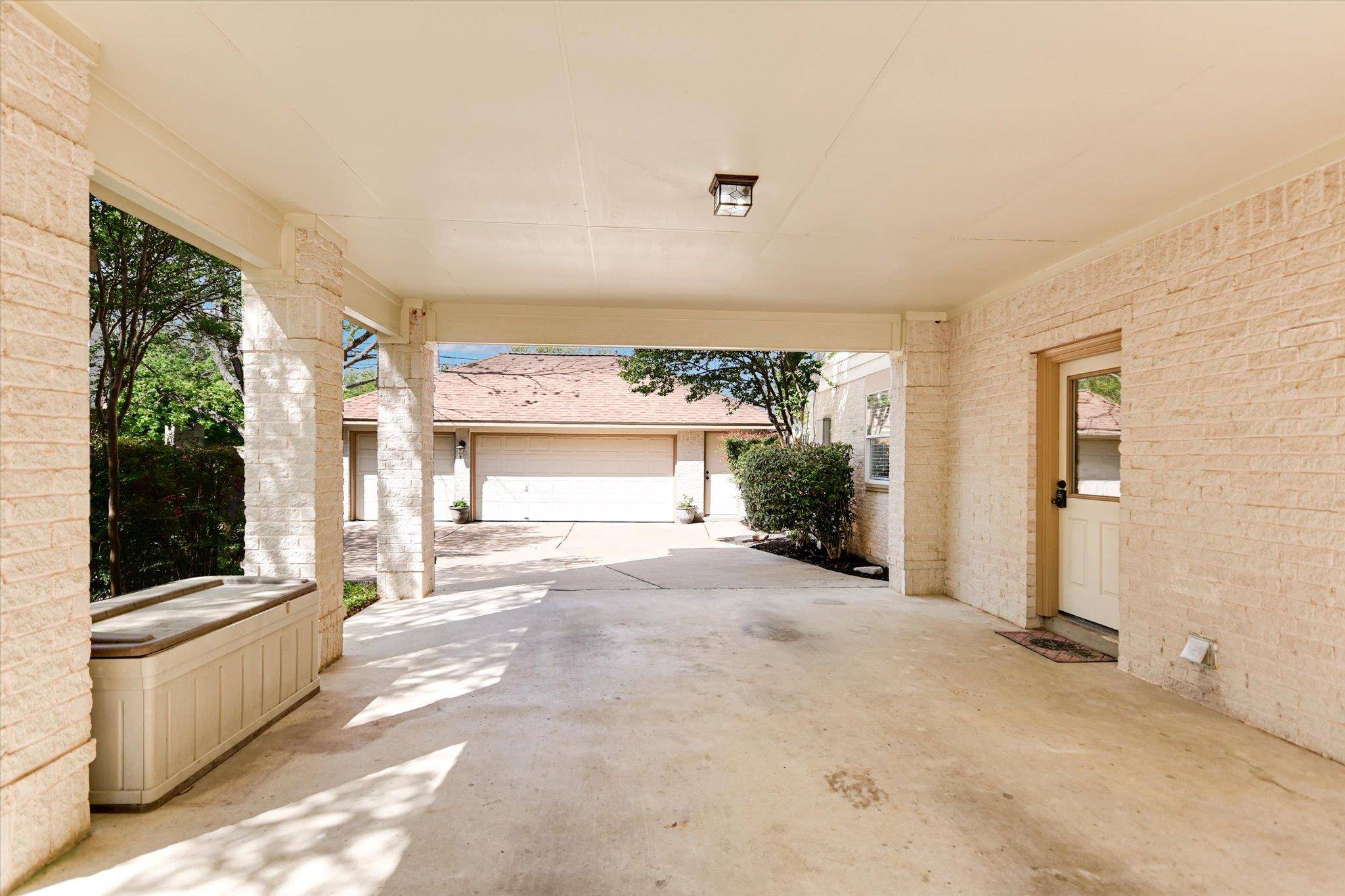 8925 Joachim LN, Austin, TX 78717