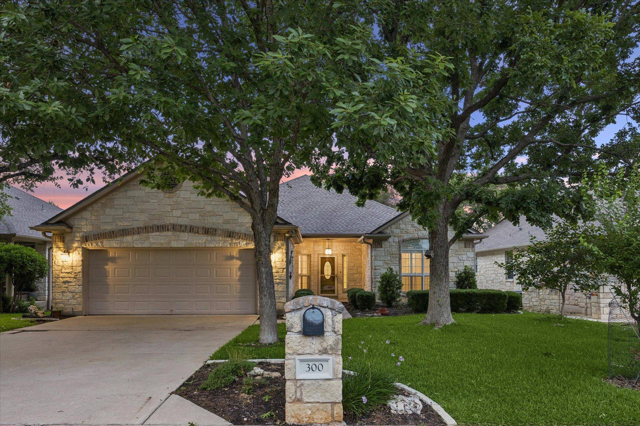 300 Brazos DR, Georgetown, TX 78628