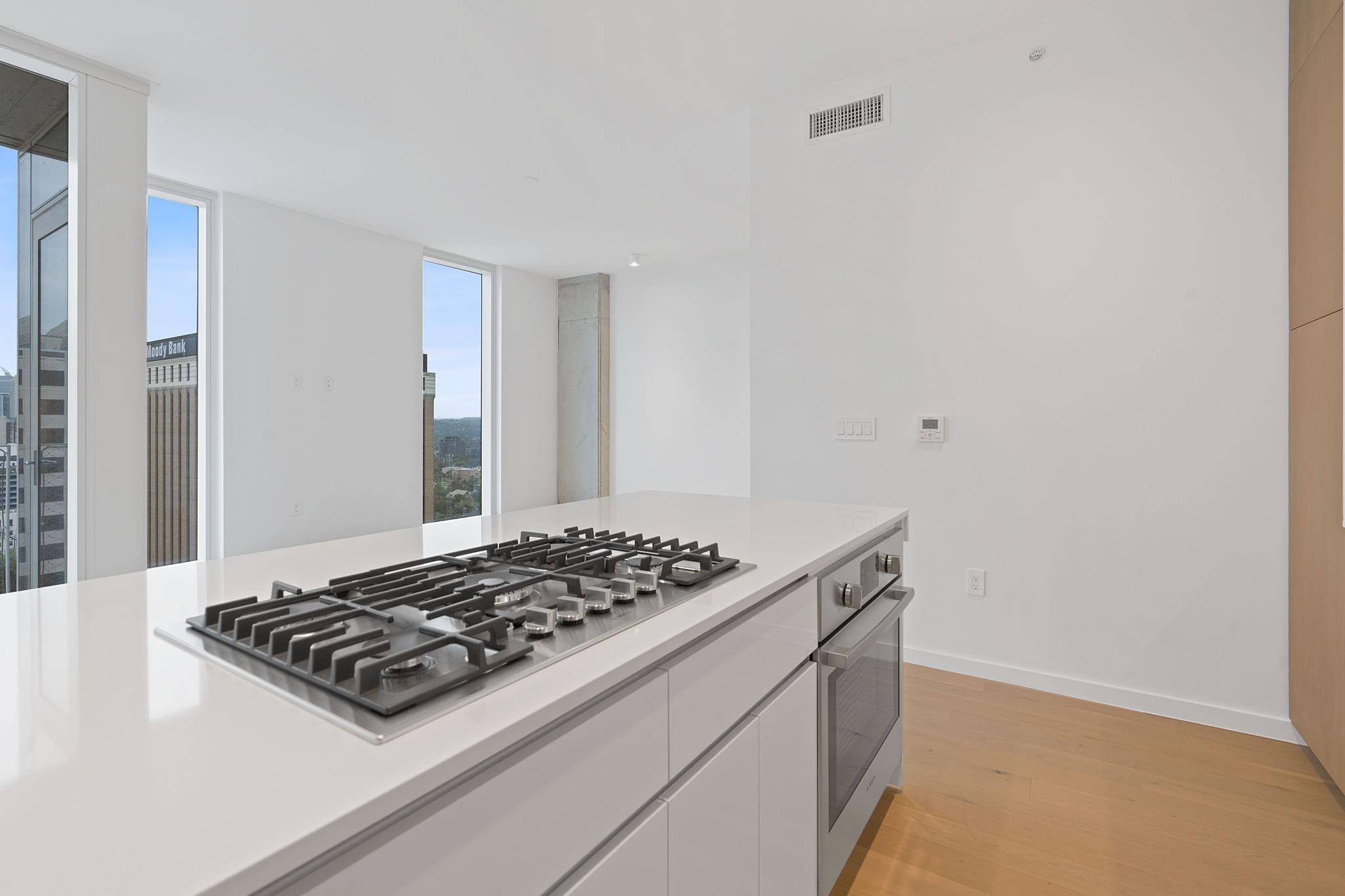 313 W 17th ST #2106, Austin, TX 78701