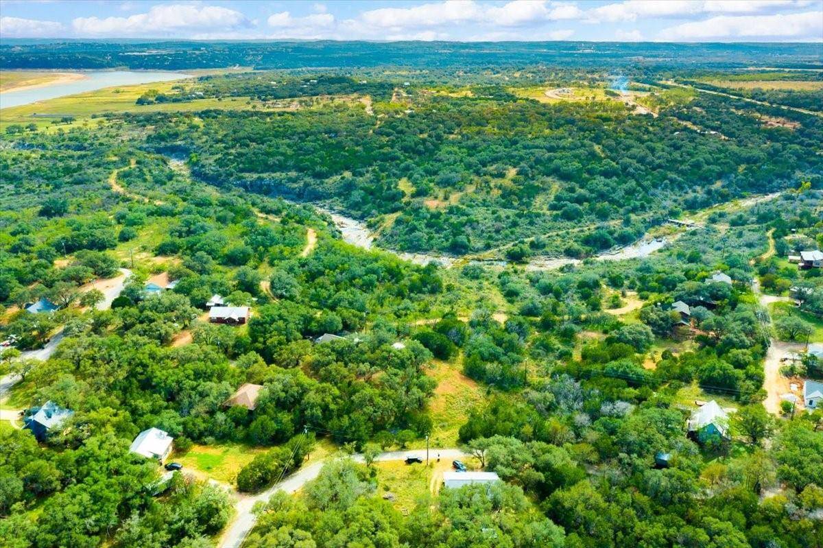 00 Breezing LN, Spicewood, TX 78669