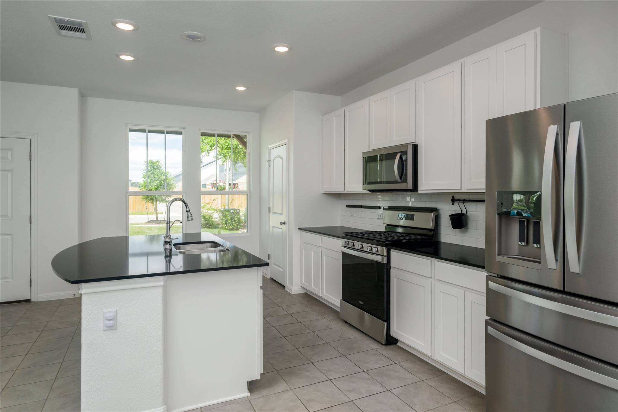 2540 Acoma LN, Leander, TX 78641