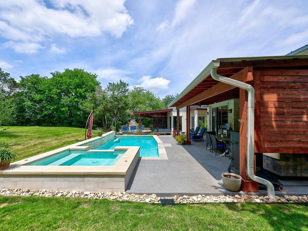 5910 Travis Woods CV, Austin, TX 78734