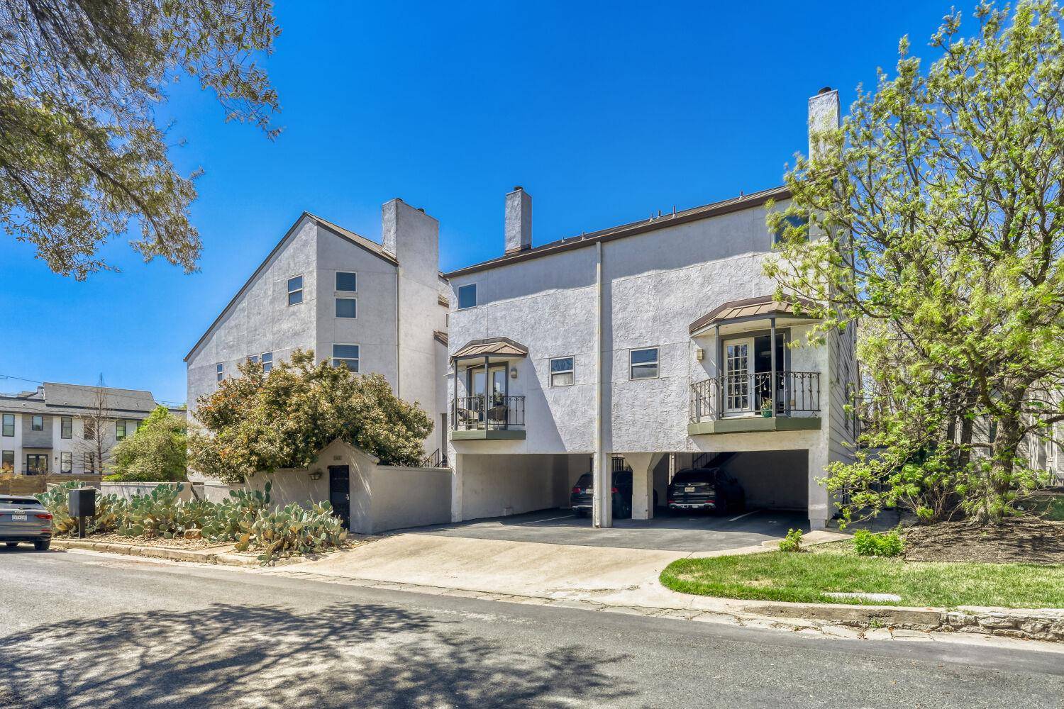 1500 Woodlawn BLVD #105, Austin, TX 78703