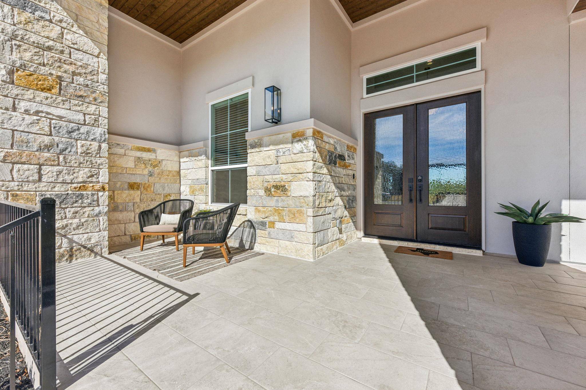 1001 Doelling DR, Florence, TX 76527