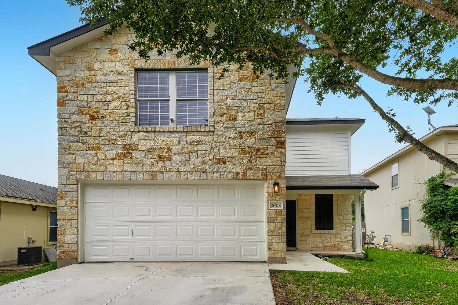 6708 Panda Royle DR, Del Valle, TX 78617