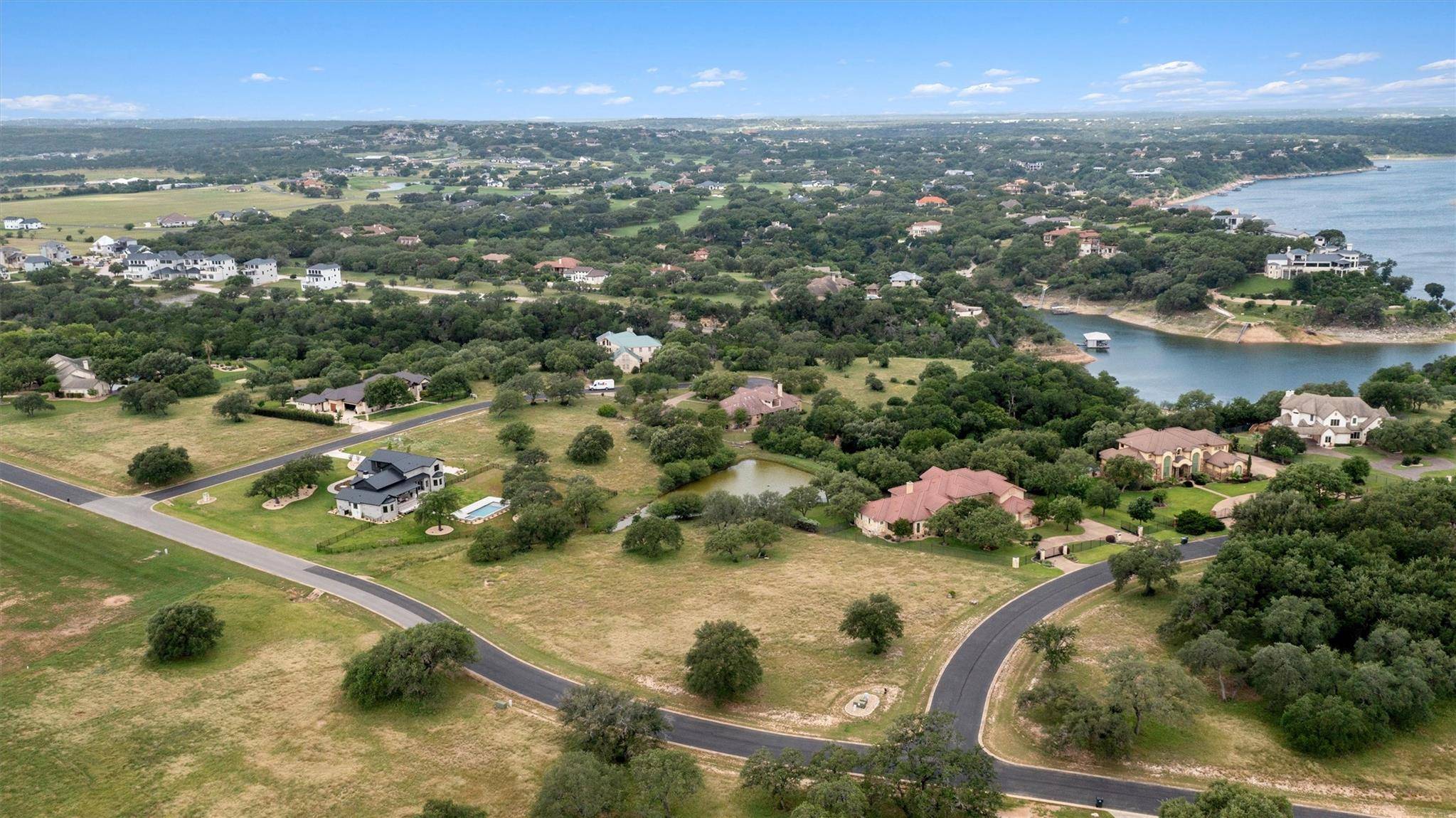 25701 Cliff CIR, Spicewood, TX 78669