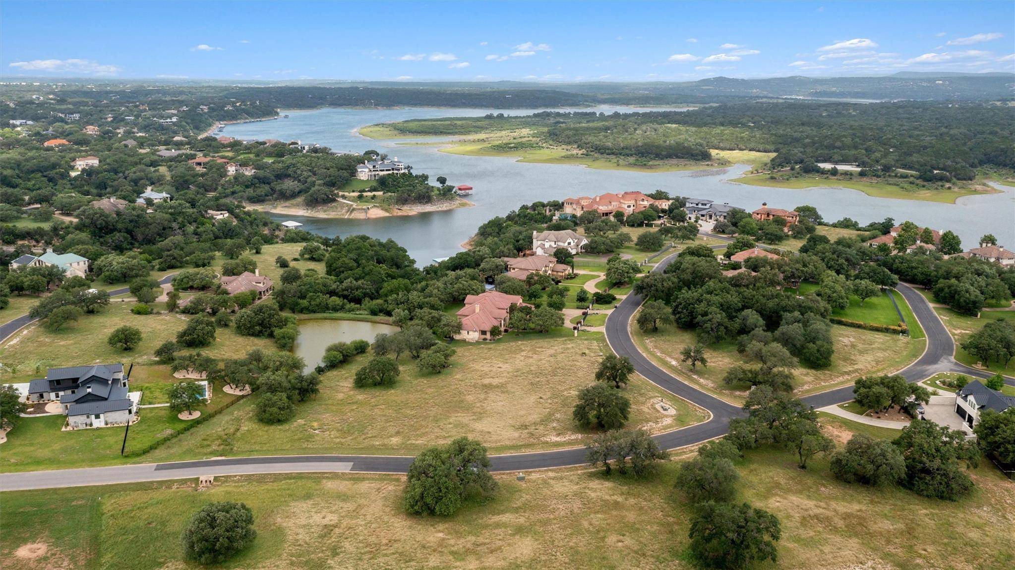 25701 Cliff CIR, Spicewood, TX 78669